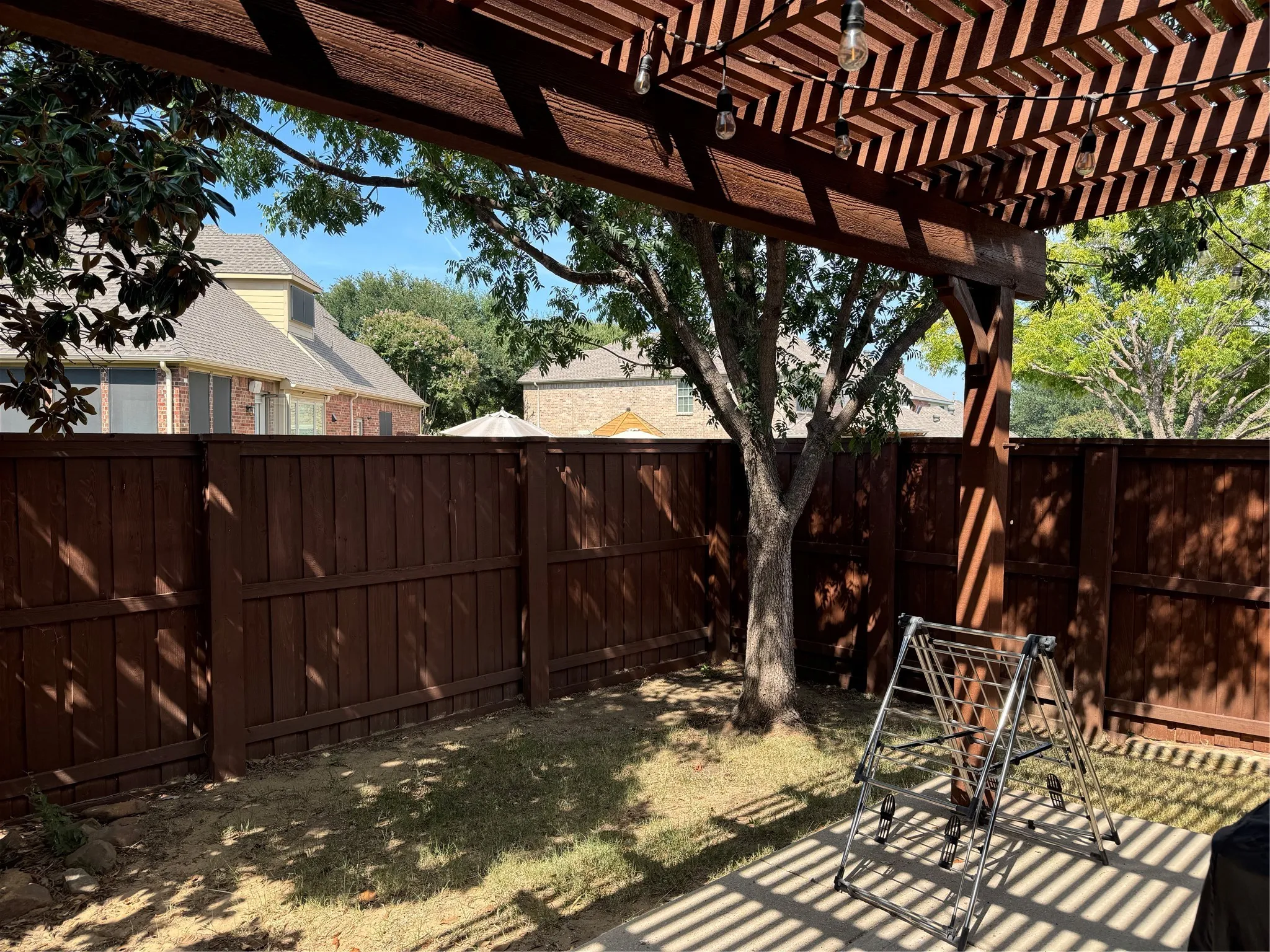 Single Family Residence For Rent in Collin County , 14620 Falling Leaf Drive, Frisco, Texas 75035, 3 Bedroom, 2 Bathroom, 2 Garage spaces, 2,330 Sqft, built in 2004, mls#21356692, Real Estate Agent in Frisco, Homes For Rent in Collin county, Homes For Rent in Frisco, Realtor in Frisco Texas, Real Estate Brokerage Independent Realty Texas, Luminita Cordes Realtor