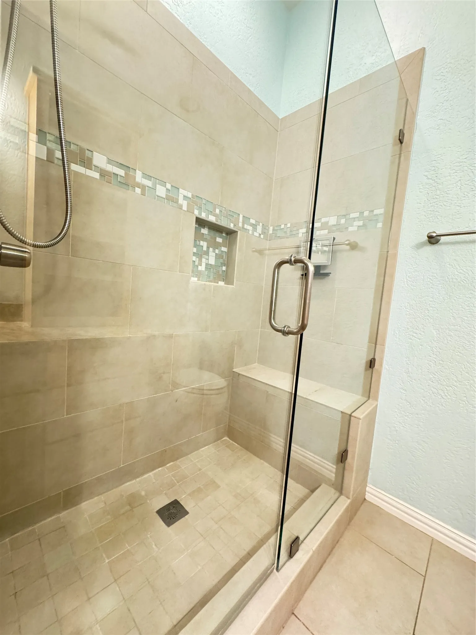 Single Family Residence For Rent in Collin County , 14620 Falling Leaf Drive, Frisco, Texas 75035, 3 Bedroom, 2 Bathroom, 2 Garage spaces, 2,330 Sqft, built in 2004, mls#21356692, Real Estate Agent in Frisco, Homes For Rent in Collin county, Homes For Rent in Frisco, Realtor in Frisco Texas, Real Estate Brokerage Independent Realty Texas, Luminita Cordes Realtor