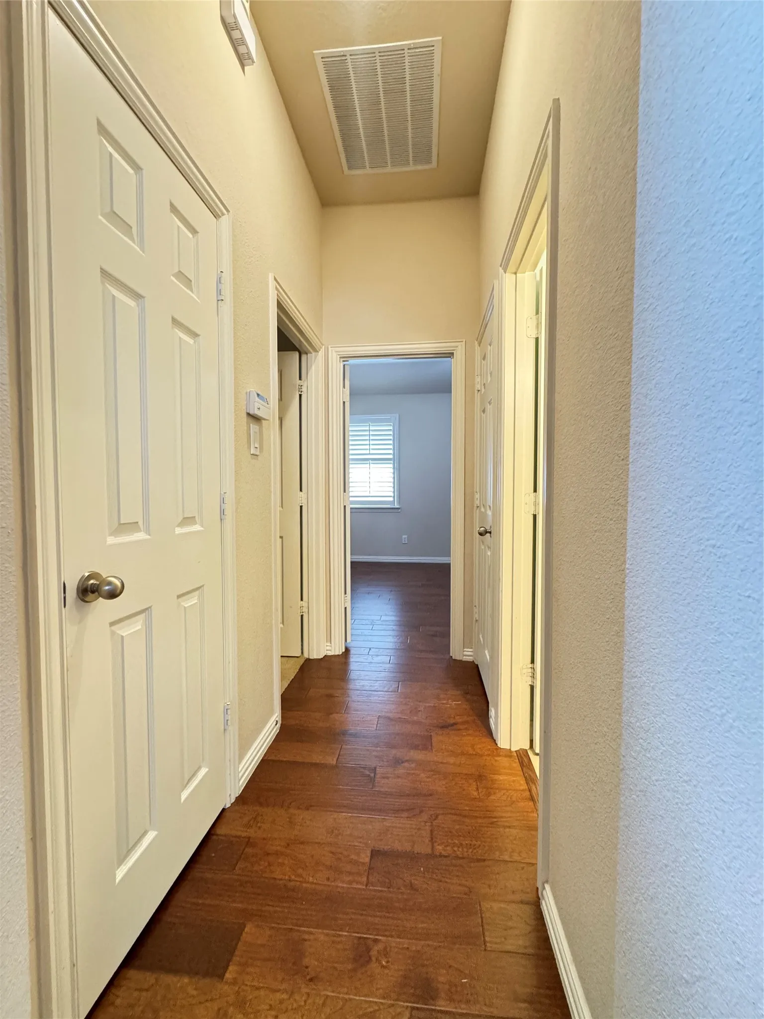 Single Family Residence For Rent in Collin County , 14620 Falling Leaf Drive, Frisco, Texas 75035, 3 Bedroom, 2 Bathroom, 2 Garage spaces, 2,330 Sqft, built in 2004, mls#21356692, Real Estate Agent in Frisco, Homes For Rent in Collin county, Homes For Rent in Frisco, Realtor in Frisco Texas, Real Estate Brokerage Independent Realty Texas, Luminita Cordes Realtor