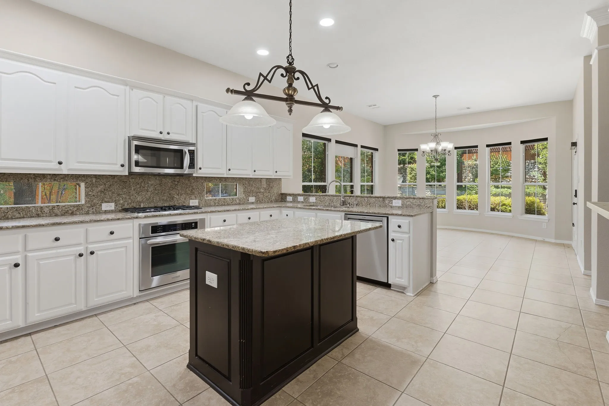 Single Family Residence For Rent in Collin County , 708 Hackberry Ridge Drive, Mc Kinney, Texas 75072, 4 Bedroom, 4 Bathroom, 2 Garage spaces, 3,269 Sqft, built in 1999, mls#21365494, Real Estate Agent in Mc Kinney, Homes For Rent in Collin county, Homes For Rent in Mc Kinney, Realtor in Mc Kinney Texas, Real Estate Brokerage Independent Realty Texas, Luminita Cordes Realtor