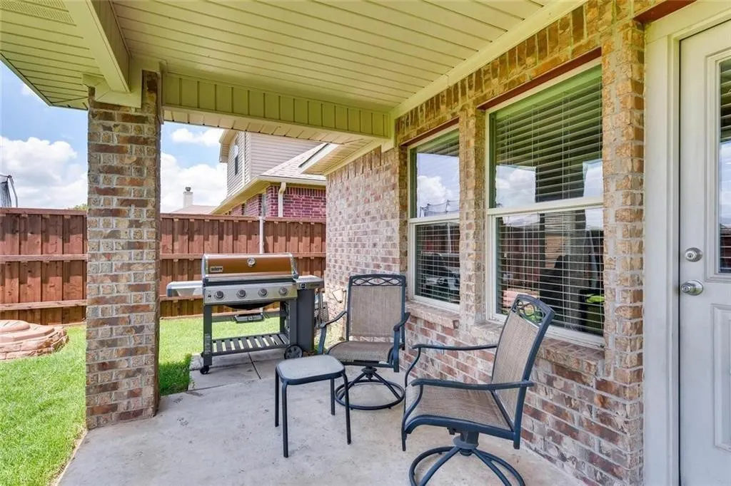 Single Family Residence For Rent in Denton County , 3401 Buckthorn Lane, Denton, Texas 76226, 3 Bedroom, 2 Bathroom, 2 Garage spaces, 2,040 Sqft, built in 2011, mls#21366068, Real Estate Agent in Denton, Homes For Rent in Denton county, Homes For Rent in Denton, Realtor in Denton Texas, Real Estate Brokerage Independent Realty Texas, Luminita Cordes Realtor