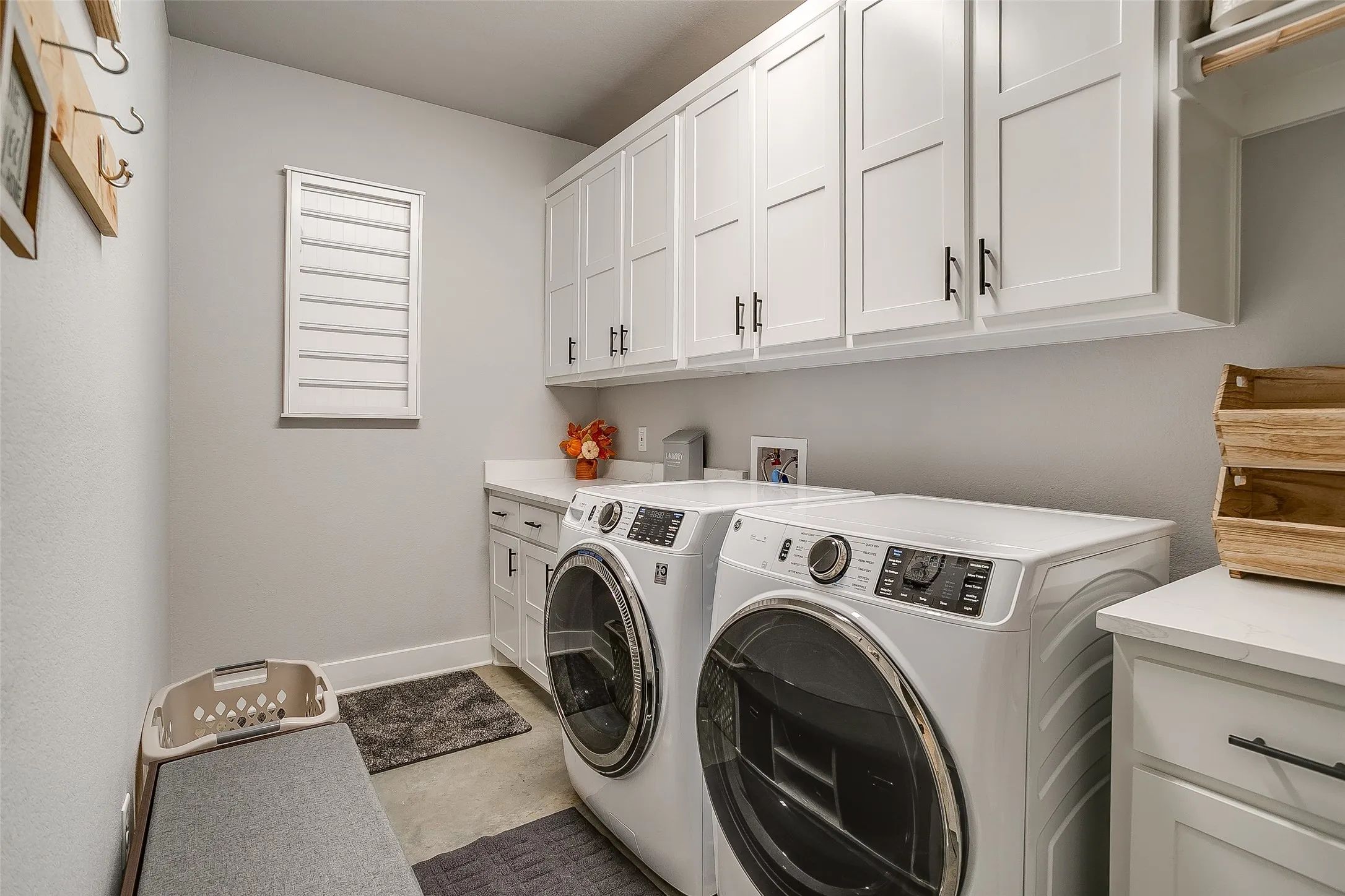 Single Family Residence For Sale in Parker County , 492 Clark Lake Road, Weatherford, Texas 76088, 4 Bedroom, 2 Bathroom, 2 Garage spaces, 2,150 Sqft, built in 2022, mls#21365413, Real Estate Agent in Weatherford, Homes For Sale in Parker county, Homes For Sale in Weatherford, Realtor in Weatherford Texas, Real Estate Brokerage Independent Realty Texas, Luminita Cordes Realtor