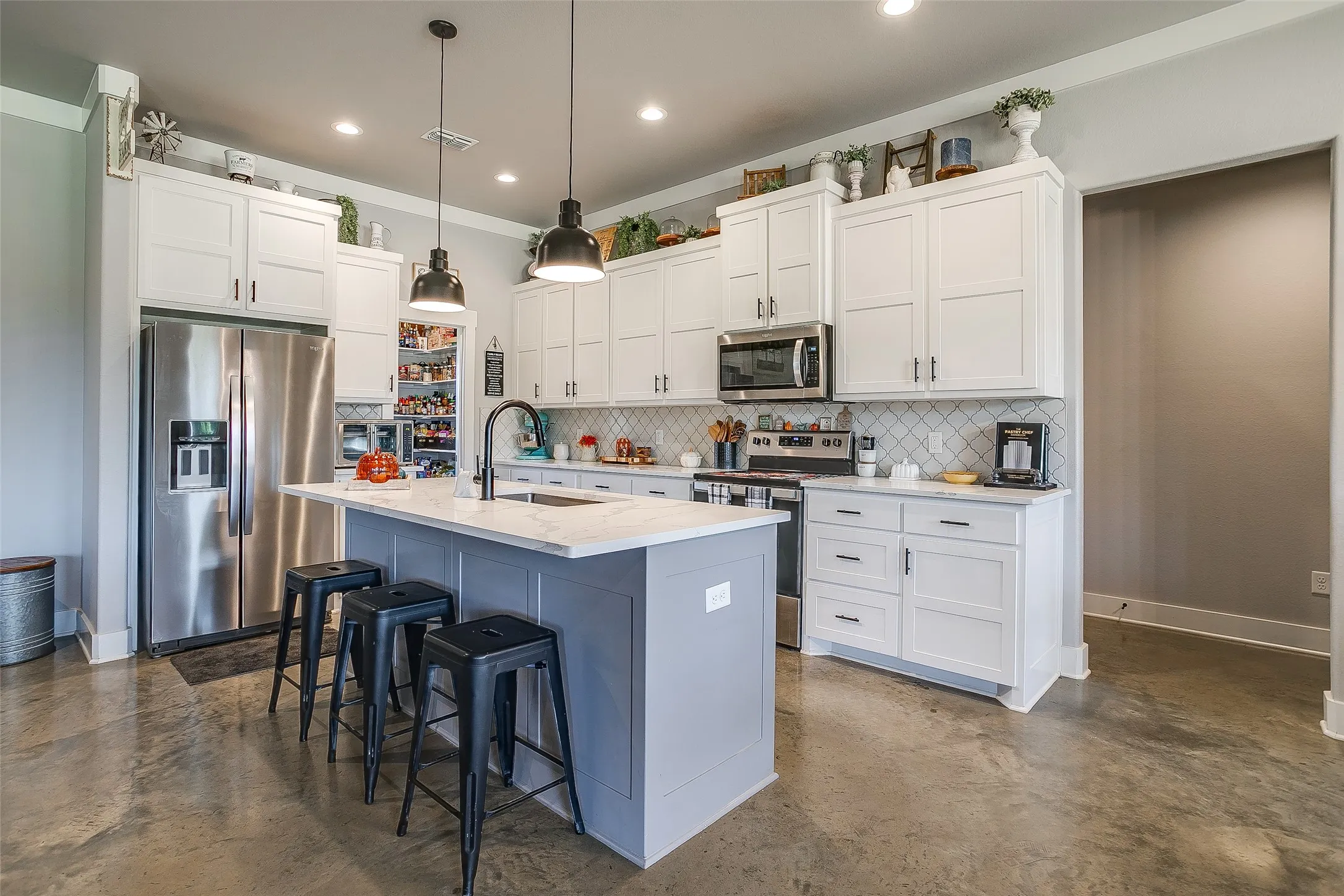 Single Family Residence For Sale in Parker County , 492 Clark Lake Road, Weatherford, Texas 76088, 4 Bedroom, 2 Bathroom, 2 Garage spaces, 2,150 Sqft, built in 2022, mls#21365413, Real Estate Agent in Weatherford, Homes For Sale in Parker county, Homes For Sale in Weatherford, Realtor in Weatherford Texas, Real Estate Brokerage Independent Realty Texas, Luminita Cordes Realtor