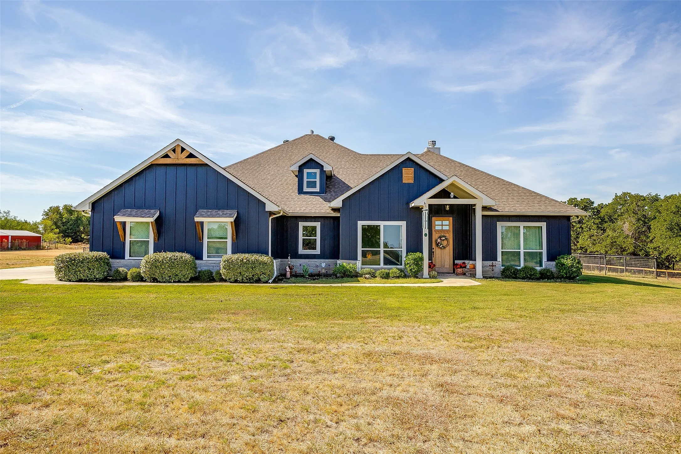 Single Family Residence For Sale in Parker County , 492 Clark Lake Road, Weatherford, Texas 76088, 4 Bedroom, 2 Bathroom, 2 Garage spaces, 2,150 Sqft, built in 2022, mls#21365413, Real Estate Agent in Weatherford, Homes For Sale in Parker county, Homes For Sale in Weatherford, Realtor in Weatherford Texas, Real Estate Brokerage Independent Realty Texas, Luminita Cordes Realtor