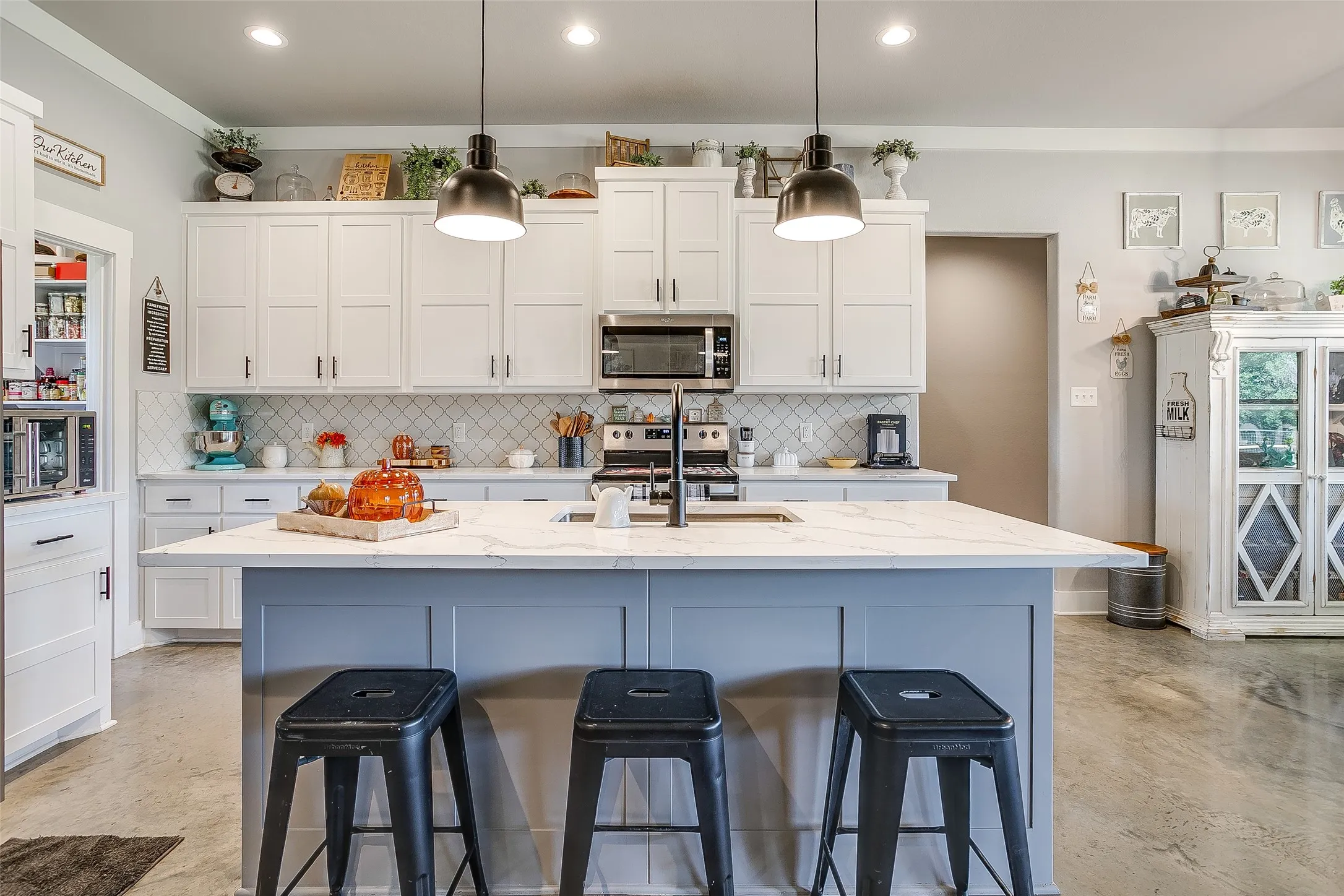 Single Family Residence For Sale in Parker County , 492 Clark Lake Road, Weatherford, Texas 76088, 4 Bedroom, 2 Bathroom, 2 Garage spaces, 2,150 Sqft, built in 2022, mls#21365413, Real Estate Agent in Weatherford, Homes For Sale in Parker county, Homes For Sale in Weatherford, Realtor in Weatherford Texas, Real Estate Brokerage Independent Realty Texas, Luminita Cordes Realtor