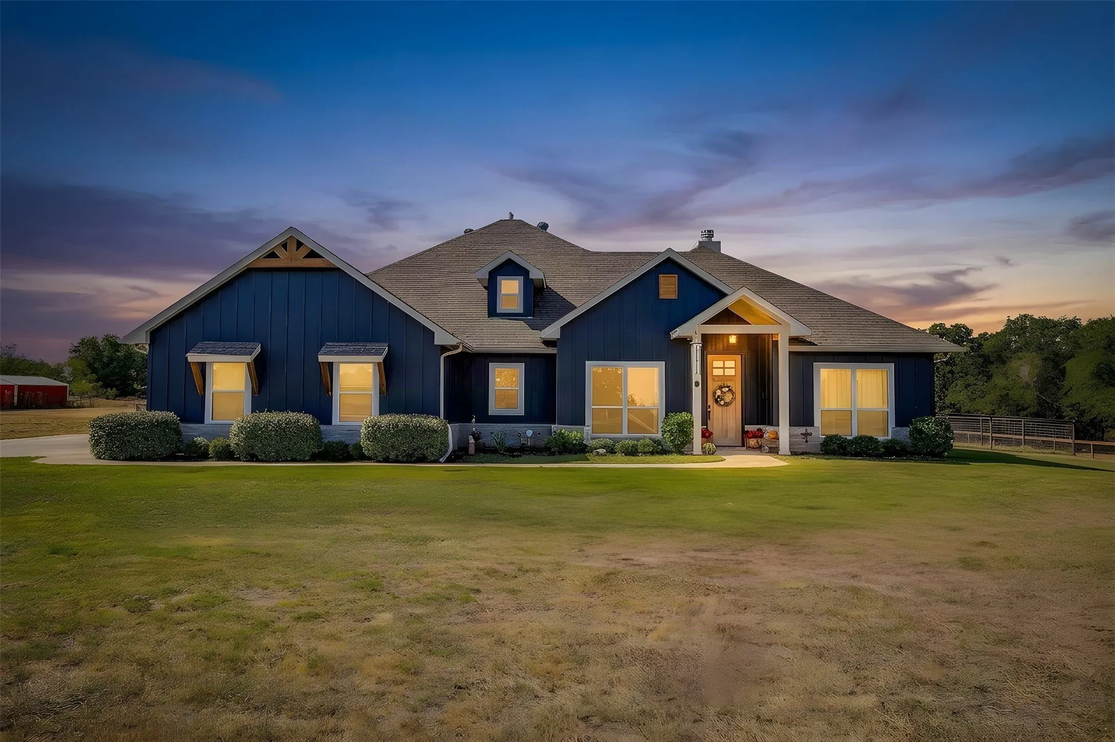 Single Family Residence For Sale in Parker County , 492 Clark Lake Road, Weatherford, Texas 76088, 4 Bedroom, 2 Bathroom, 2 Garage spaces, 2,150 Sqft, built in 2022, mls#21365413, Real Estate Agent in Weatherford, Homes For Sale in Parker county, Homes For Sale in Weatherford, Realtor in Weatherford Texas, Real Estate Brokerage Independent Realty Texas, Luminita Cordes Realtor