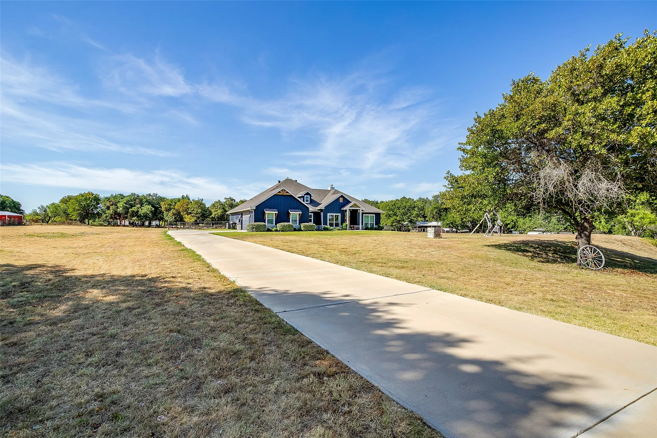 Single Family Residence For Sale in Parker County , 492 Clark Lake Road, Weatherford, Texas 76088, 4 Bedroom, 2 Bathroom, 2 Garage spaces, 2,150 Sqft, built in 2022, mls#21365413, Real Estate Agent in Weatherford, Homes For Sale in Parker county, Homes For Sale in Weatherford, Realtor in Weatherford Texas, Real Estate Brokerage Independent Realty Texas, Luminita Cordes Realtor