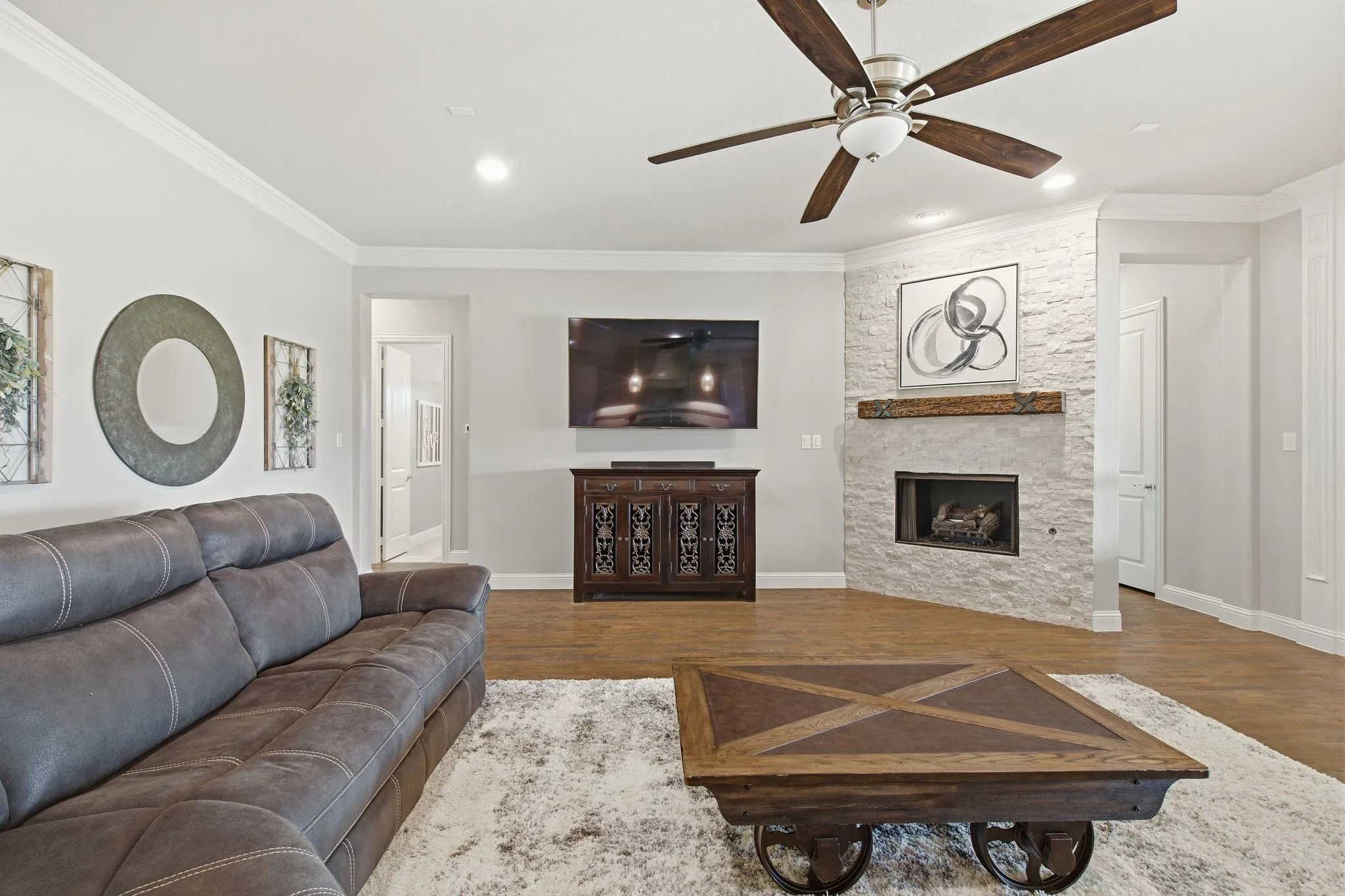 Single Family Residence For Sale in Collin County , 2175 Cattle Street, Celina, Texas 75009, 4 Bedroom, 3 Bathroom, 5 Garage spaces, 3,449 Sqft, built in 2018, mls#21365918, Real Estate Agent in Celina, Homes For Sale in Collin county, Homes For Sale in Celina, Realtor in Celina Texas, Real Estate Brokerage Independent Realty Texas, Luminita Cordes Realtor