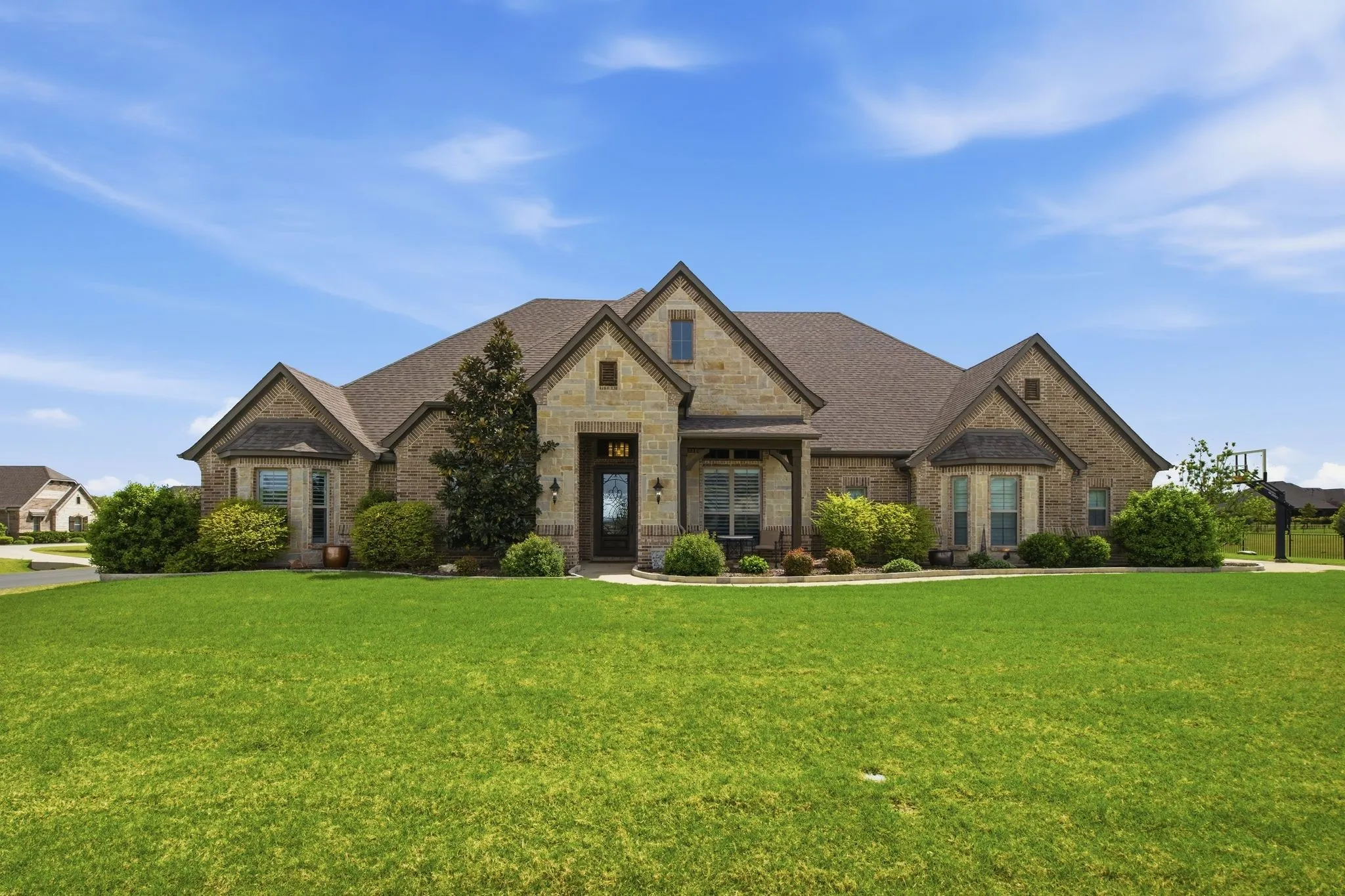Single Family Residence For Sale in Collin County , 2175 Cattle Street, Celina, Texas 75009, 4 Bedroom, 3 Bathroom, 5 Garage spaces, 3,449 Sqft, built in 2018, mls#21365918, Real Estate Agent in Celina, Homes For Sale in Collin county, Homes For Sale in Celina, Realtor in Celina Texas, Real Estate Brokerage Independent Realty Texas, Luminita Cordes Realtor