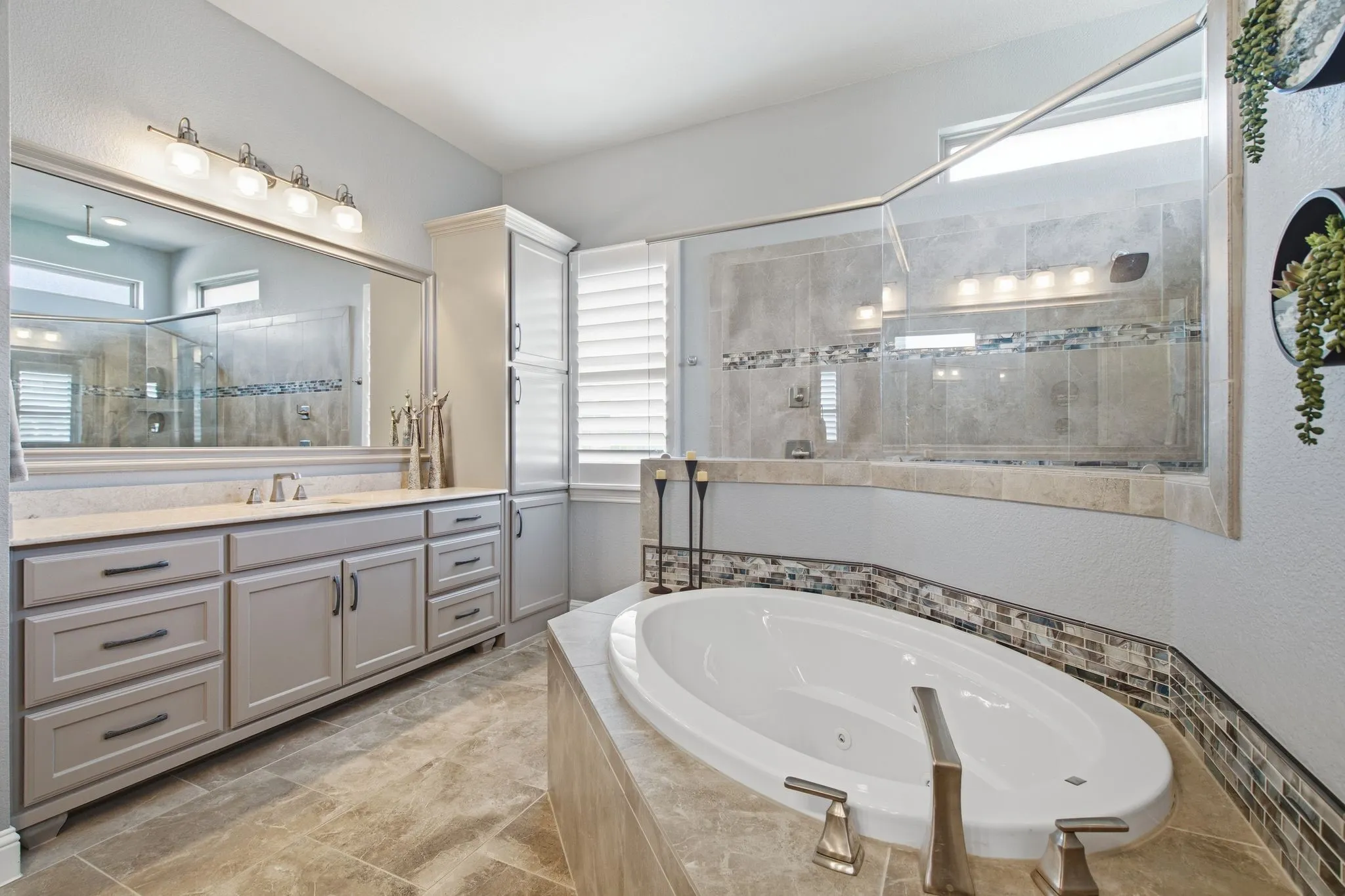 Single Family Residence For Sale in Collin County , 2175 Cattle Street, Celina, Texas 75009, 4 Bedroom, 3 Bathroom, 5 Garage spaces, 3,449 Sqft, built in 2018, mls#21365918, Real Estate Agent in Celina, Homes For Sale in Collin county, Homes For Sale in Celina, Realtor in Celina Texas, Real Estate Brokerage Independent Realty Texas, Luminita Cordes Realtor