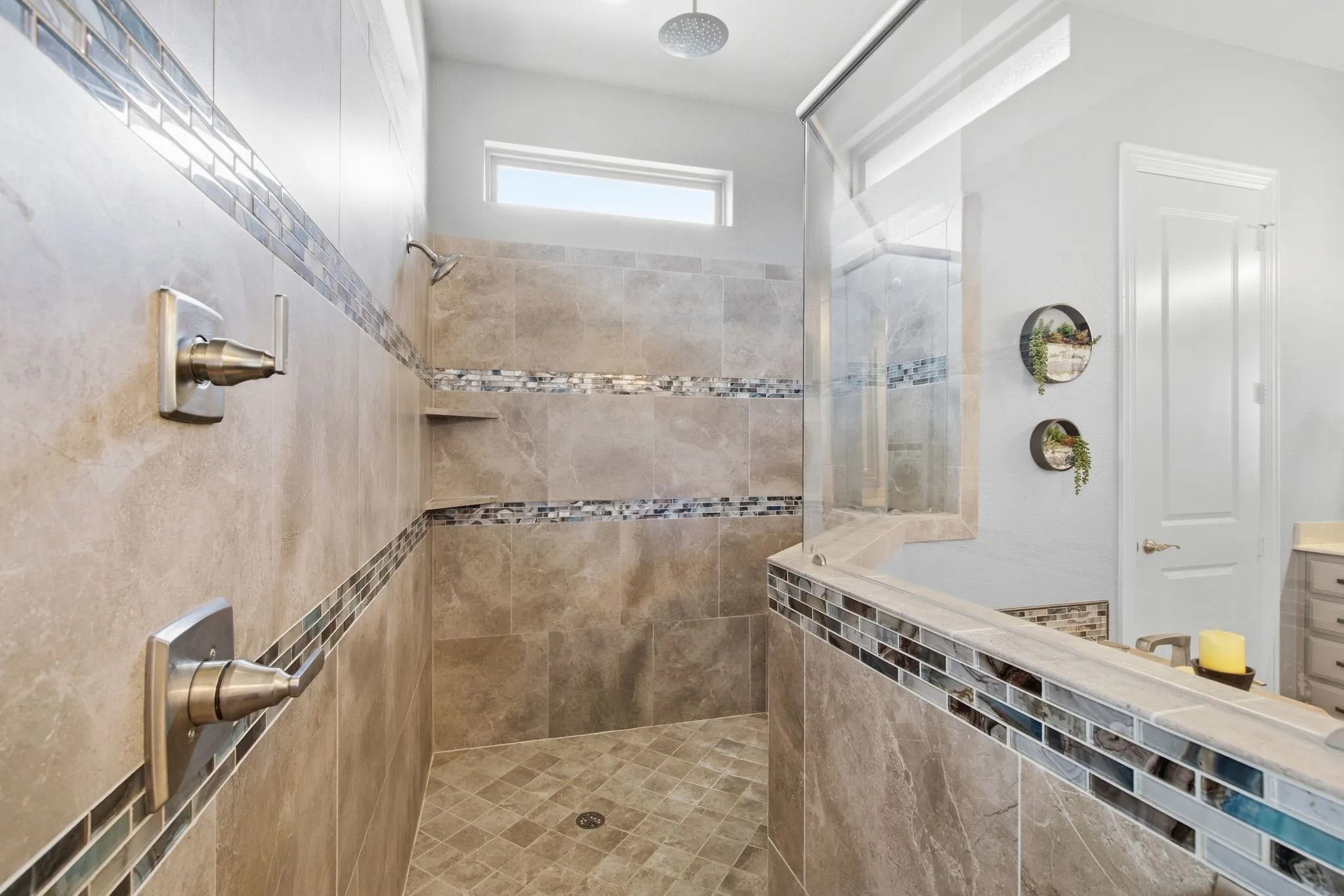 Single Family Residence For Sale in Collin County , 2175 Cattle Street, Celina, Texas 75009, 4 Bedroom, 3 Bathroom, 5 Garage spaces, 3,449 Sqft, built in 2018, mls#21365918, Real Estate Agent in Celina, Homes For Sale in Collin county, Homes For Sale in Celina, Realtor in Celina Texas, Real Estate Brokerage Independent Realty Texas, Luminita Cordes Realtor