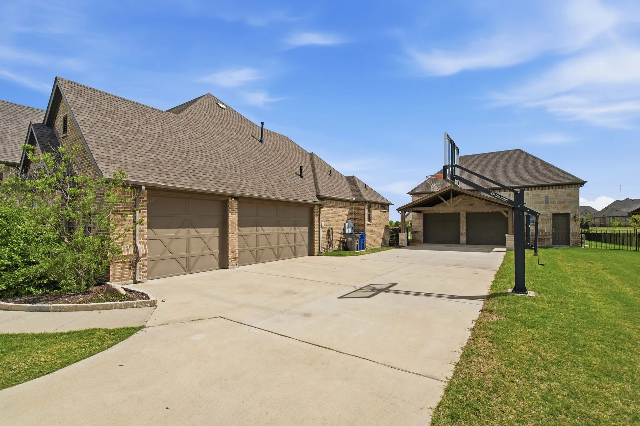 Single Family Residence For Sale in Collin County , 2175 Cattle Street, Celina, Texas 75009, 4 Bedroom, 3 Bathroom, 5 Garage spaces, 3,449 Sqft, built in 2018, mls#21365918, Real Estate Agent in Celina, Homes For Sale in Collin county, Homes For Sale in Celina, Realtor in Celina Texas, Real Estate Brokerage Independent Realty Texas, Luminita Cordes Realtor