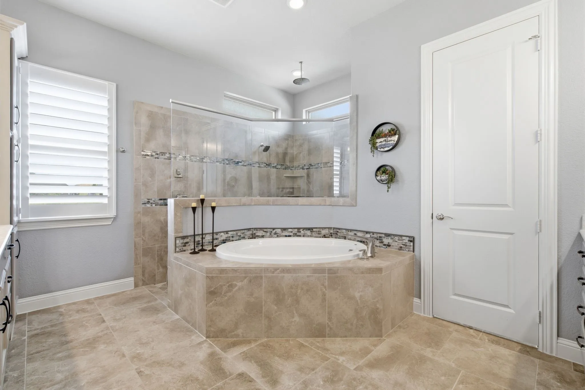 Single Family Residence For Sale in Collin County , 2175 Cattle Street, Celina, Texas 75009, 4 Bedroom, 3 Bathroom, 5 Garage spaces, 3,449 Sqft, built in 2018, mls#21365918, Real Estate Agent in Celina, Homes For Sale in Collin county, Homes For Sale in Celina, Realtor in Celina Texas, Real Estate Brokerage Independent Realty Texas, Luminita Cordes Realtor