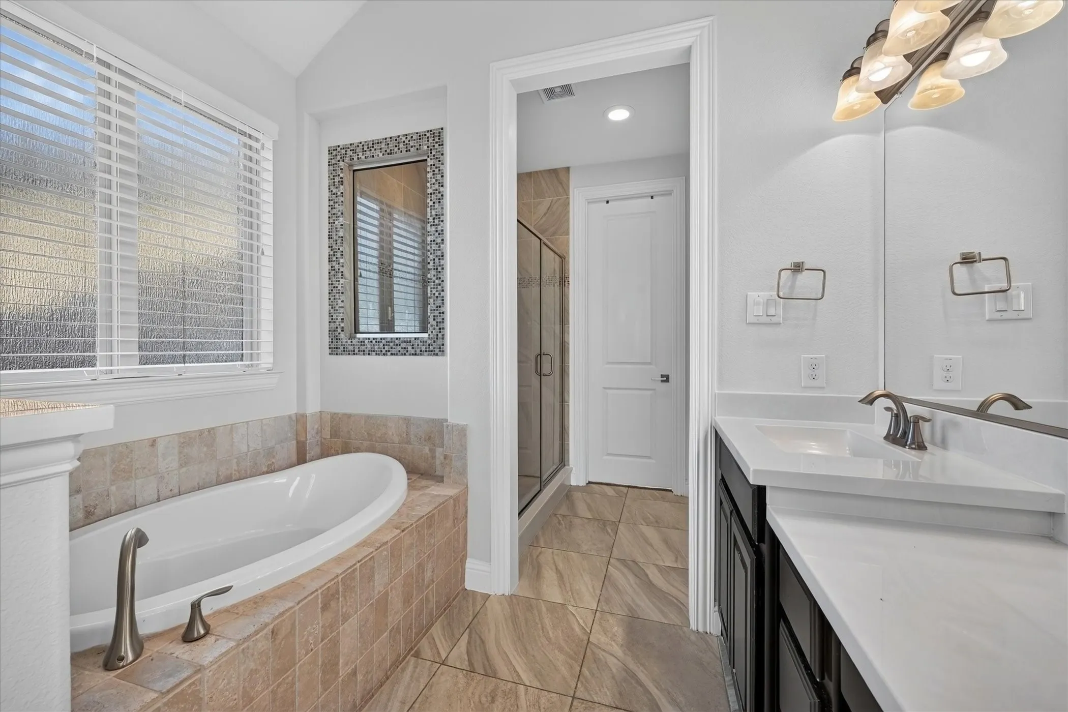 Single Family Residence For Rent in Dallas County , 7220 Notre Dame Drive, Irving, Texas 75063, 4 Bedroom, 3 Bathroom, 2 Garage spaces, 3,050 Sqft, built in 2015, mls#21366087, Real Estate Agent in Irving, Homes For Rent in Dallas county, Homes For Rent in Irving, Realtor in Irving Texas, Real Estate Brokerage Independent Realty Texas, Luminita Cordes Realtor