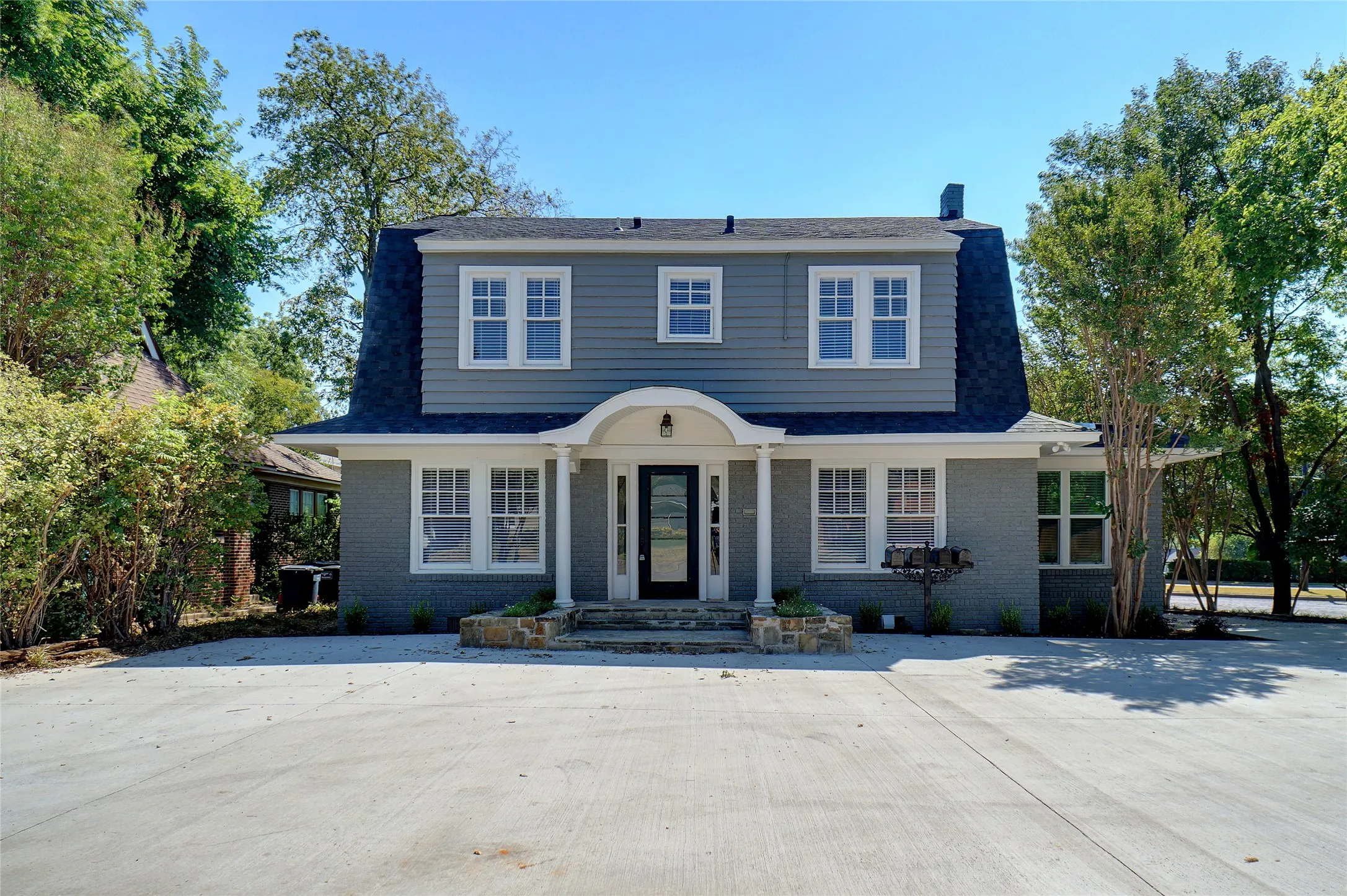 Quadruplex For Sale in Tarrant County , 1511 Clover Lane, Fort Worth, Texas 76107, 5 Bedroom, 5 Bathroom, 1 Garage spaces, 0 Sqft, built in 1933, Price $749,000, mls#21366007, Real Estate Agent in Fort Worth, Homes For Sale in Tarrant county, Homes For Sale in Fort Worth, Realtor in Fort Worth Texas, Real Estate Brokerage Independent Realty Texas, Luminita Cordes Realtor
