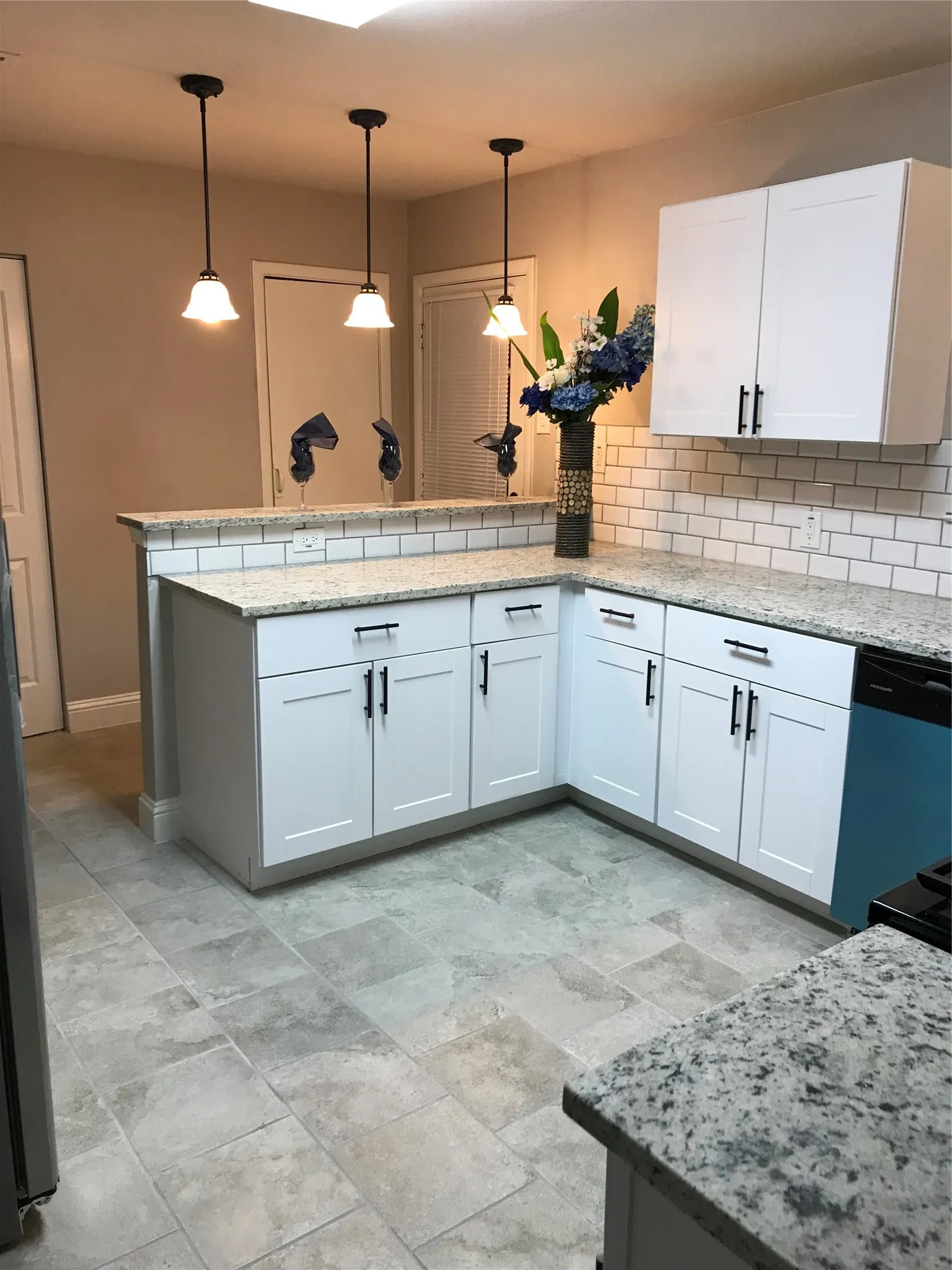 Single Family Residence For Rent in Dallas County , 1502 Dale Place, Irving, Texas 75061, 4 Bedroom, 2 Bathroom, Garage spaces, 1,304 Sqft, built in 1954, Price $2,149, mls#21366096, Real Estate Agent in Irving, Homes For Rent in Dallas county, Homes For Rent in Irving, Realtor in Irving Texas, Real Estate Brokerage Independent Realty Texas, Luminita Cordes Realtor