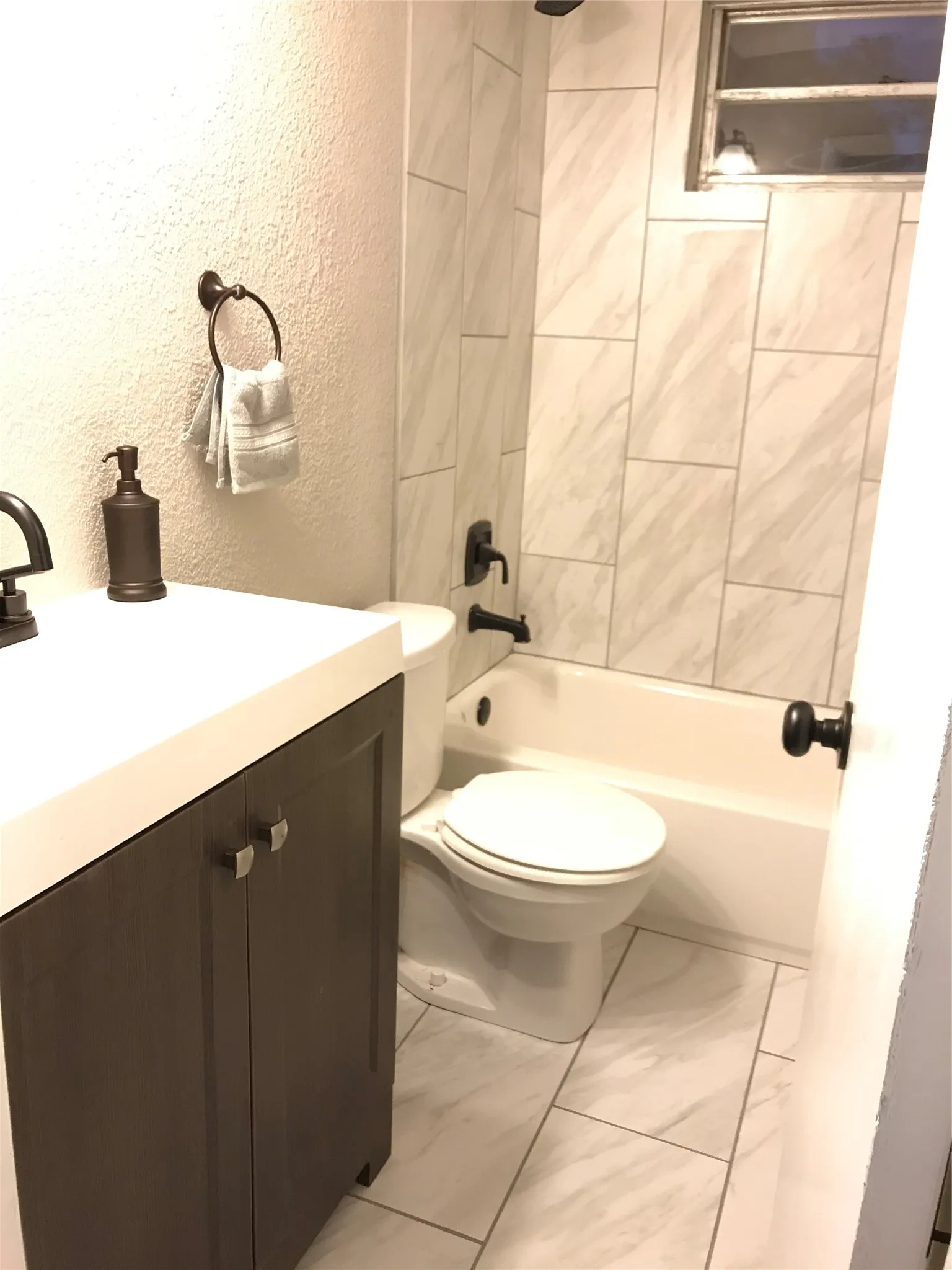 Single Family Residence For Rent in Dallas County , 1502 Dale Place, Irving, Texas 75061, 4 Bedroom, 2 Bathroom, Garage spaces, 1,304 Sqft, built in 1954, Price $2,149, mls#21366096, Real Estate Agent in Irving, Homes For Rent in Dallas county, Homes For Rent in Irving, Realtor in Irving Texas, Real Estate Brokerage Independent Realty Texas, Luminita Cordes Realtor