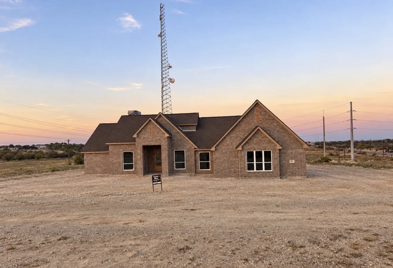 Single Family Residence For Sale in Tarrant County , 457 Collum View, Azle, Texas 76020, 3 Bedroom, 3 Bathroom, 2 Garage spaces, 2,383 Sqft, built in 2026, mls#21365840, Real Estate Agent in Azle, Homes For Sale in Tarrant county, Homes For Sale in Azle, Realtor in Azle Texas, Real Estate Brokerage Independent Realty Texas, Luminita Cordes Realtor