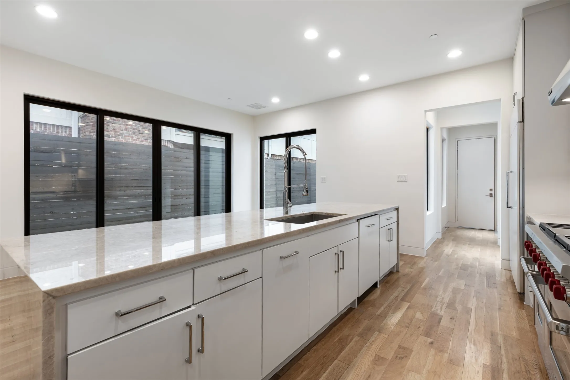 Single Family Residence For Rent in Dallas County , 3526 Asbury Street, University Park, Texas 75205, 4 Bedroom, 5 Bathroom, 2 Garage spaces, 3,804 Sqft, built in 2020, mls#21366099, Real Estate Agent in University Park, Homes For Rent in Dallas county, Homes For Rent in University Park, Realtor in University Park Texas, Real Estate Brokerage Independent Realty Texas, Luminita Cordes Realtor