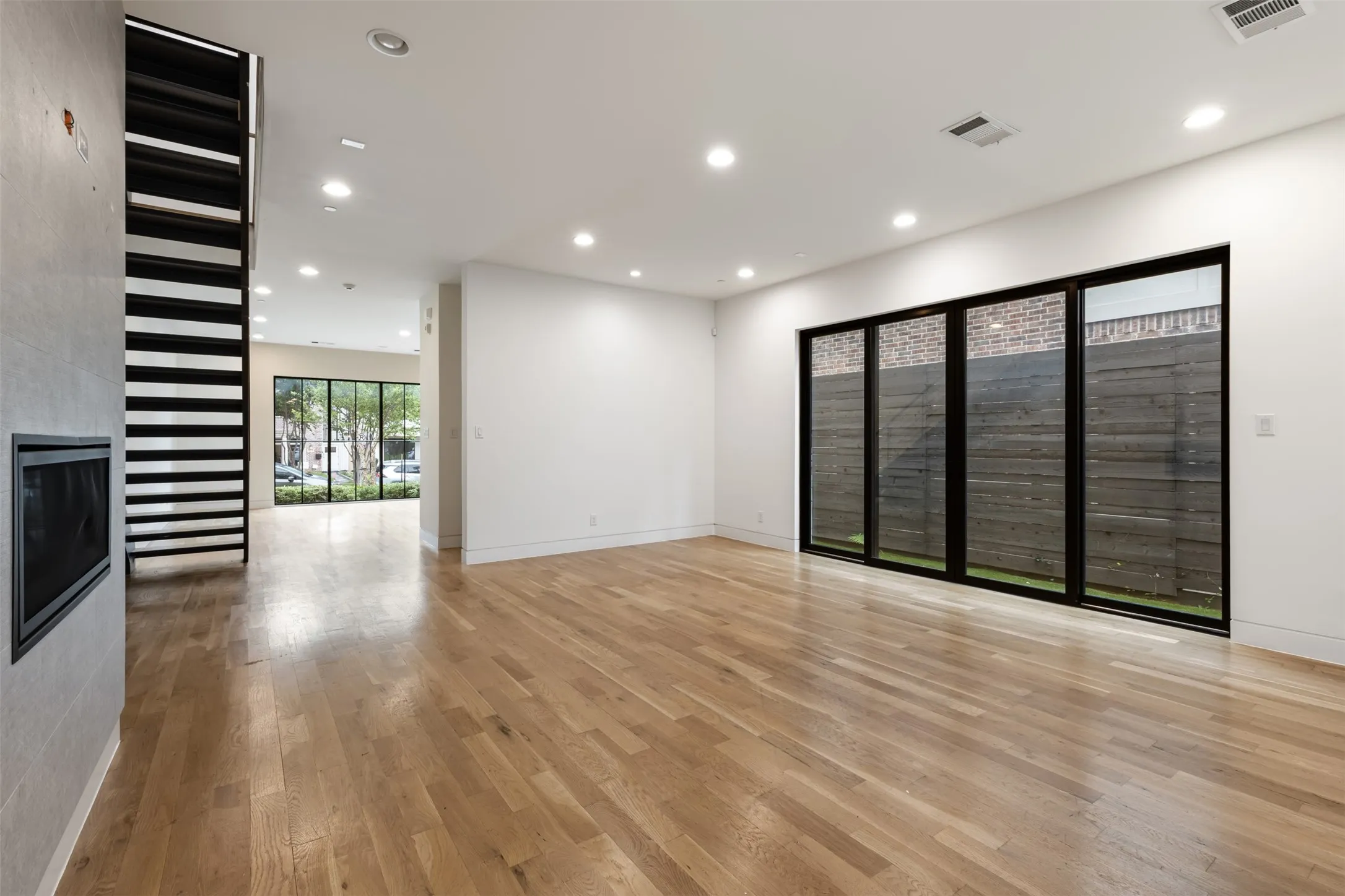 Single Family Residence For Rent in Dallas County , 3526 Asbury Street, University Park, Texas 75205, 4 Bedroom, 5 Bathroom, 2 Garage spaces, 3,804 Sqft, built in 2020, mls#21366099, Real Estate Agent in University Park, Homes For Rent in Dallas county, Homes For Rent in University Park, Realtor in University Park Texas, Real Estate Brokerage Independent Realty Texas, Luminita Cordes Realtor