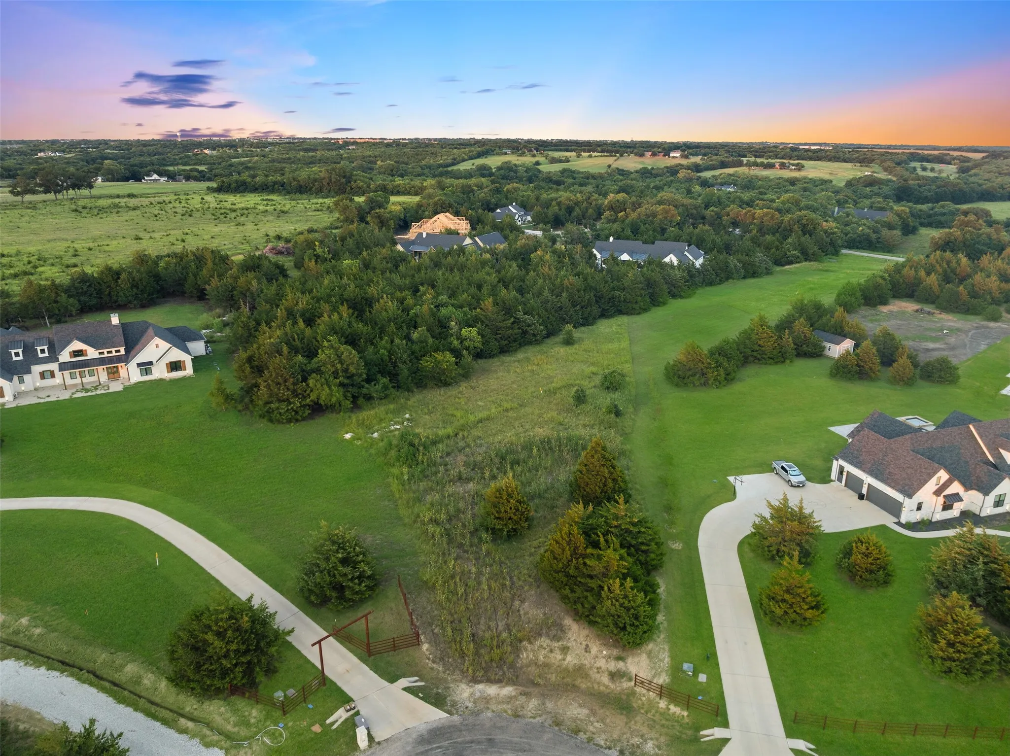 Unimproved Land For Sale in Grayson County , 2612 Stonewall Lane, Van Alstyne, Texas 75495, 0, 0, Garage spaces, 0 Sqft, built in 0, Price $350,000, mls#21366062, Real Estate Agent in Van Alstyne, Homes For Sale in Grayson county, Homes For Sale in Van Alstyne, Realtor in Van Alstyne Texas, Real Estate Brokerage Independent Realty Texas, Luminita Cordes Realtor