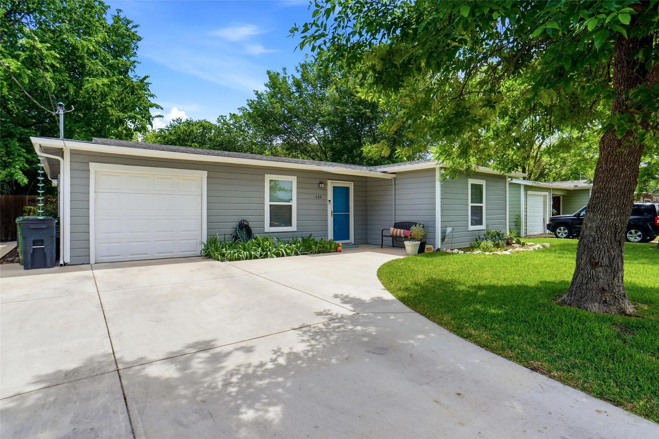 Single Family Residence For Sale in Tarrant County , 436 Arthur Drive, Hurst, Texas 76053, 3 Bedroom, 1 Bathroom, 1 Garage spaces, 1,054 Sqft, built in 1952, mls#21364774, Real Estate Agent in Hurst, Homes For Sale in Tarrant county, Homes For Sale in Hurst, Realtor in Hurst Texas, Real Estate Brokerage Independent Realty Texas, Luminita Cordes Realtor