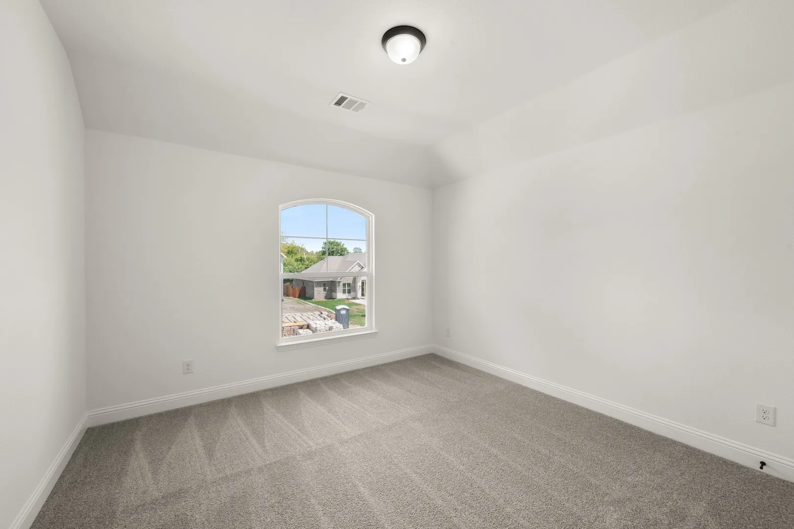 962 Richard Pittmon- Bedroom-3