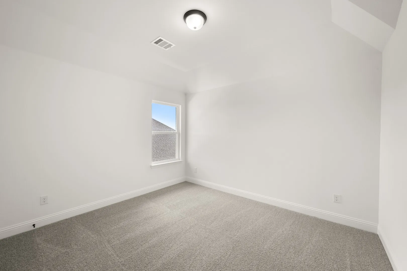 962 Richard Pittmon- Bedroom-2
