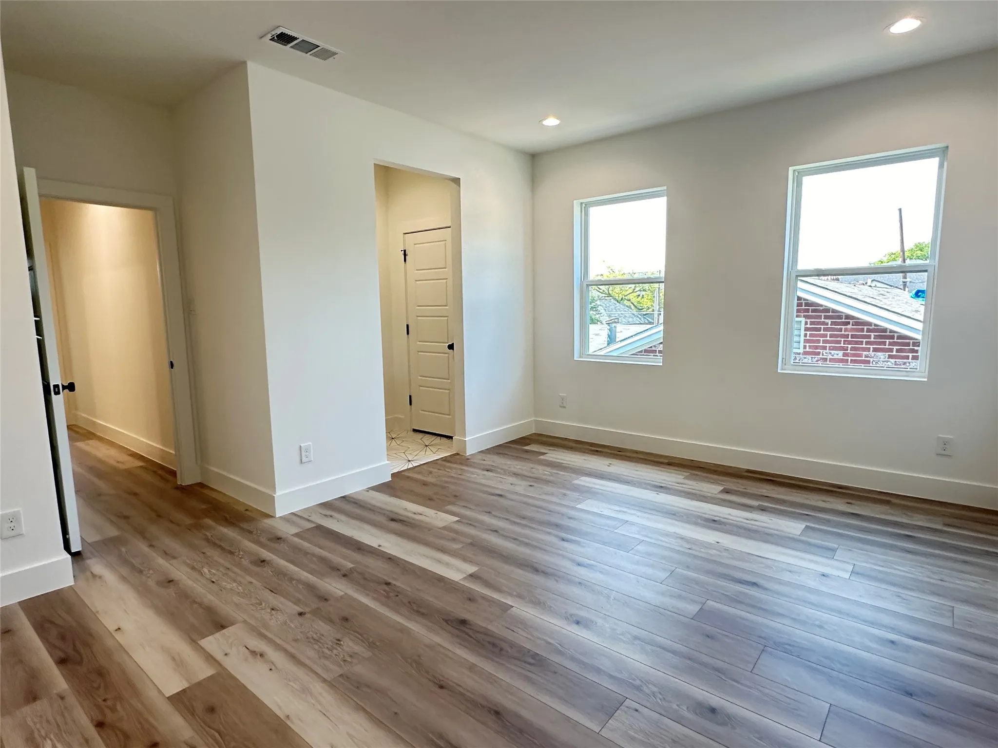 Single Family Residence For Sale in Dallas County , 3908 Rochelle Drive, Dallas, Texas 75220, 4 Bedroom, 4 Bathroom, 2 Garage spaces, 4,281 Sqft, built in 2024, mls#21366110, Real Estate Agent in Dallas, Homes For Sale in Dallas county, Homes For Sale in Dallas, Realtor in Dallas Texas, Real Estate Brokerage Independent Realty Texas, Luminita Cordes Realtor