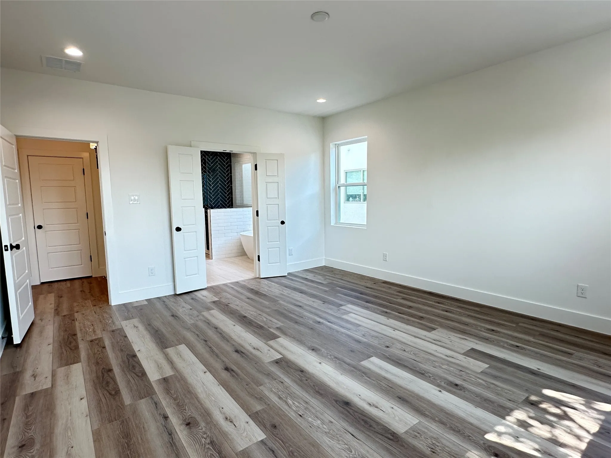 Single Family Residence For Sale in Dallas County , 3908 Rochelle Drive, Dallas, Texas 75220, 4 Bedroom, 4 Bathroom, 2 Garage spaces, 4,281 Sqft, built in 2024, mls#21366110, Real Estate Agent in Dallas, Homes For Sale in Dallas county, Homes For Sale in Dallas, Realtor in Dallas Texas, Real Estate Brokerage Independent Realty Texas, Luminita Cordes Realtor