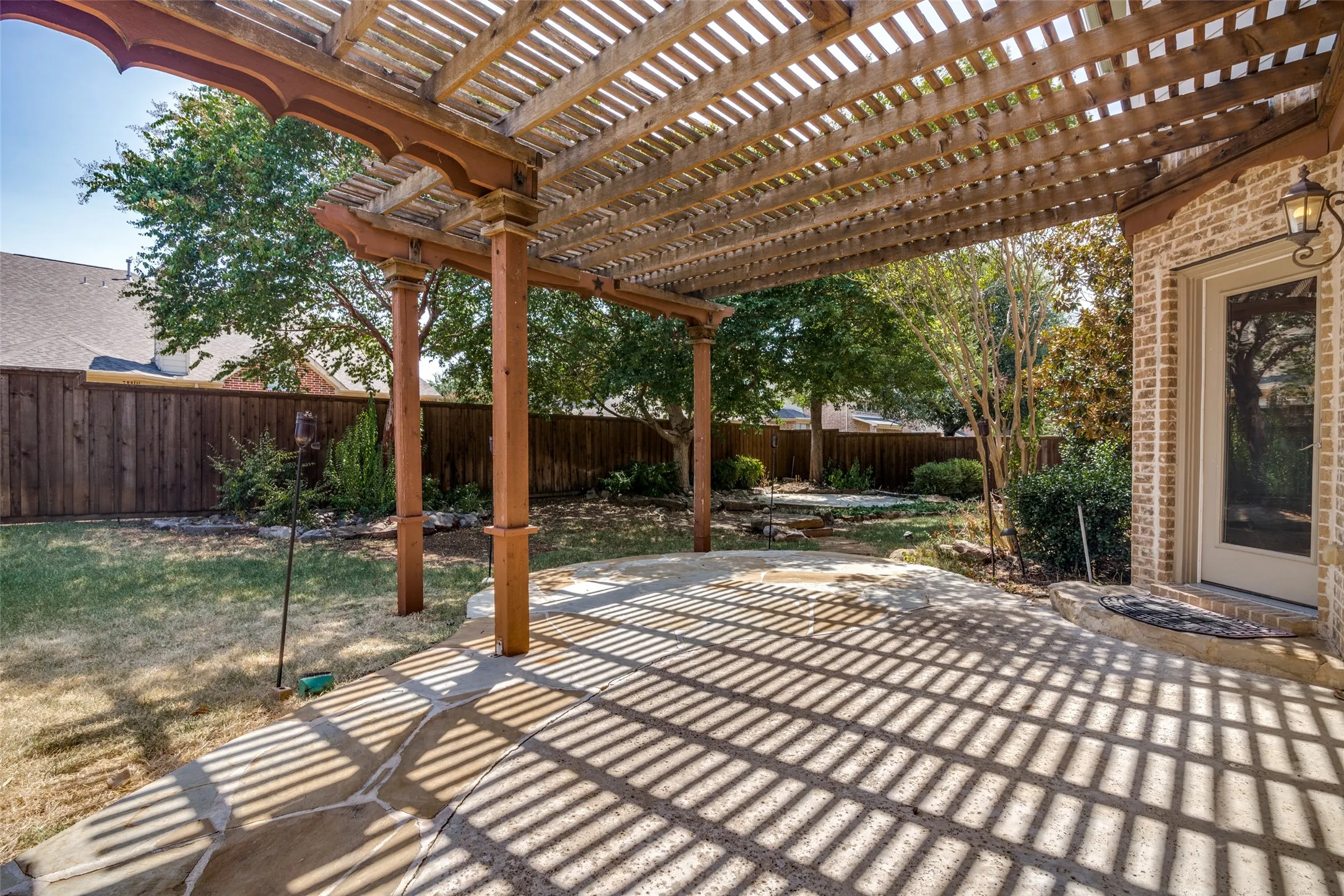 Single Family Residence For Sale in Collin County , 522 Oakhurst Drive, Murphy, Texas 75094, 4 Bedroom, 4 Bathroom, 3 Garage spaces, 4,045 Sqft, built in 2004, mls#21366022, Real Estate Agent in Murphy, Homes For Sale in Collin county, Homes For Sale in Murphy, Realtor in Murphy Texas, Real Estate Brokerage Independent Realty Texas, Luminita Cordes Realtor