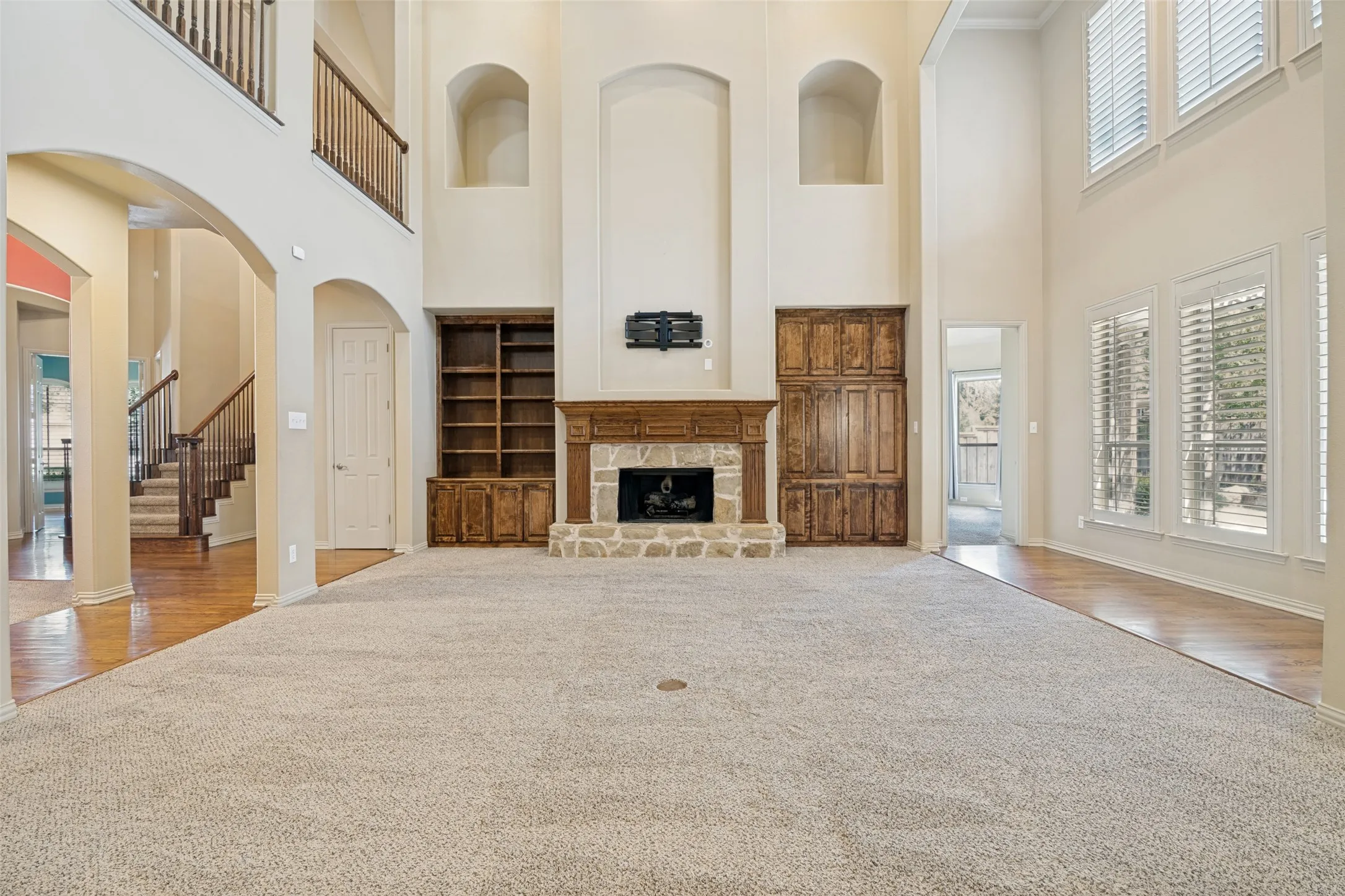 Single Family Residence For Sale in Collin County , 522 Oakhurst Drive, Murphy, Texas 75094, 4 Bedroom, 4 Bathroom, 3 Garage spaces, 4,045 Sqft, built in 2004, mls#21366022, Real Estate Agent in Murphy, Homes For Sale in Collin county, Homes For Sale in Murphy, Realtor in Murphy Texas, Real Estate Brokerage Independent Realty Texas, Luminita Cordes Realtor