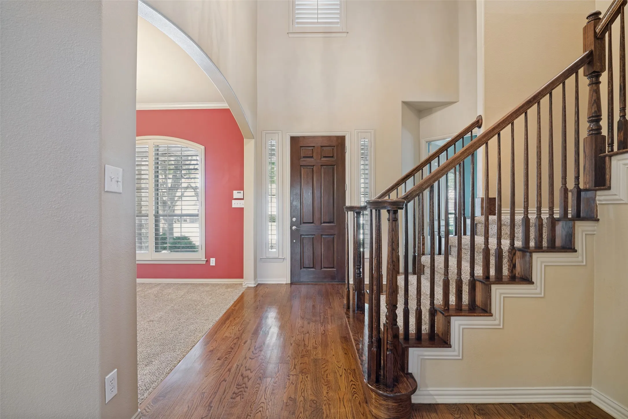 Single Family Residence For Sale in Collin County , 522 Oakhurst Drive, Murphy, Texas 75094, 4 Bedroom, 4 Bathroom, 3 Garage spaces, 4,045 Sqft, built in 2004, mls#21366022, Real Estate Agent in Murphy, Homes For Sale in Collin county, Homes For Sale in Murphy, Realtor in Murphy Texas, Real Estate Brokerage Independent Realty Texas, Luminita Cordes Realtor