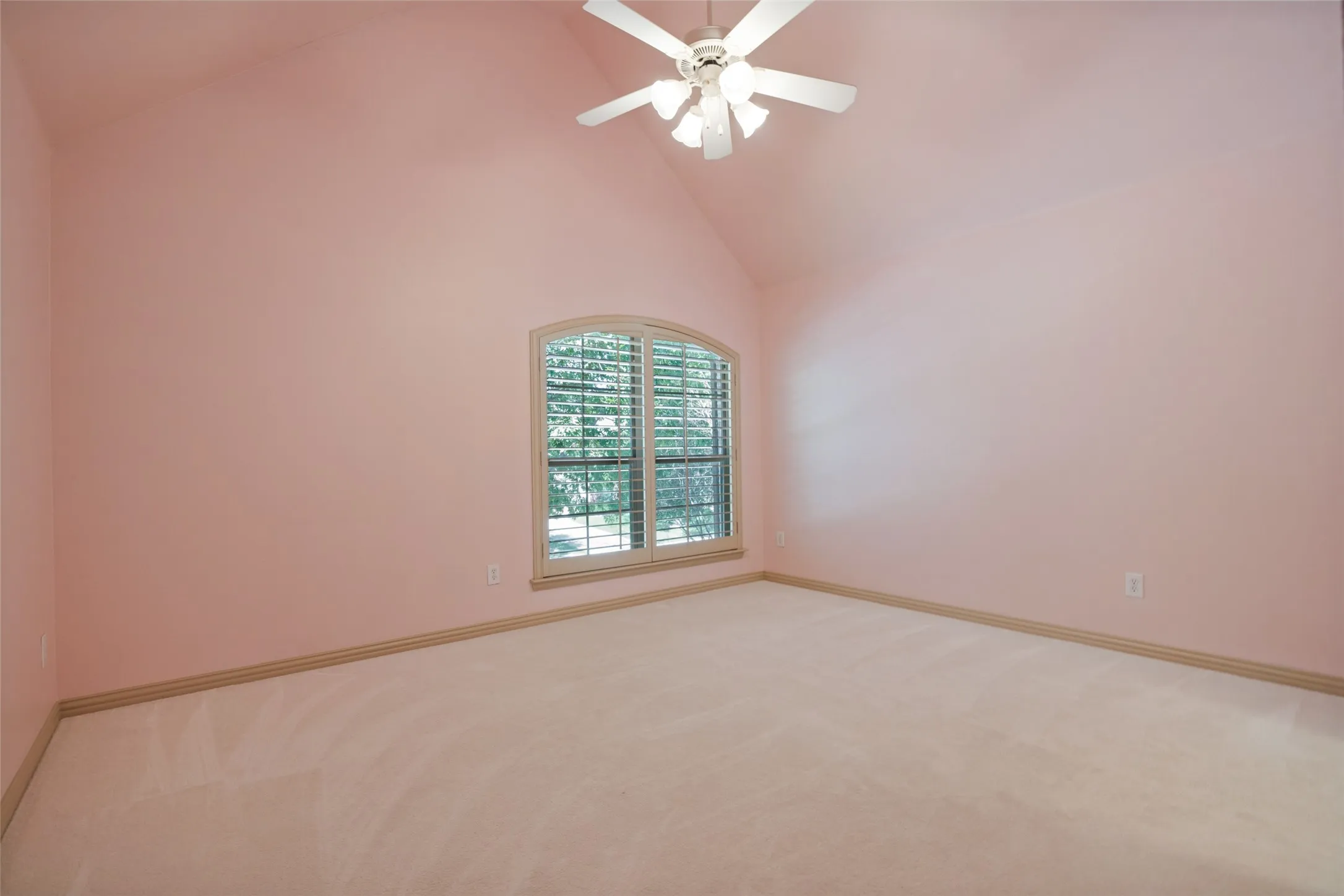 Single Family Residence For Sale in Collin County , 522 Oakhurst Drive, Murphy, Texas 75094, 4 Bedroom, 4 Bathroom, 3 Garage spaces, 4,045 Sqft, built in 2004, mls#21366022, Real Estate Agent in Murphy, Homes For Sale in Collin county, Homes For Sale in Murphy, Realtor in Murphy Texas, Real Estate Brokerage Independent Realty Texas, Luminita Cordes Realtor
