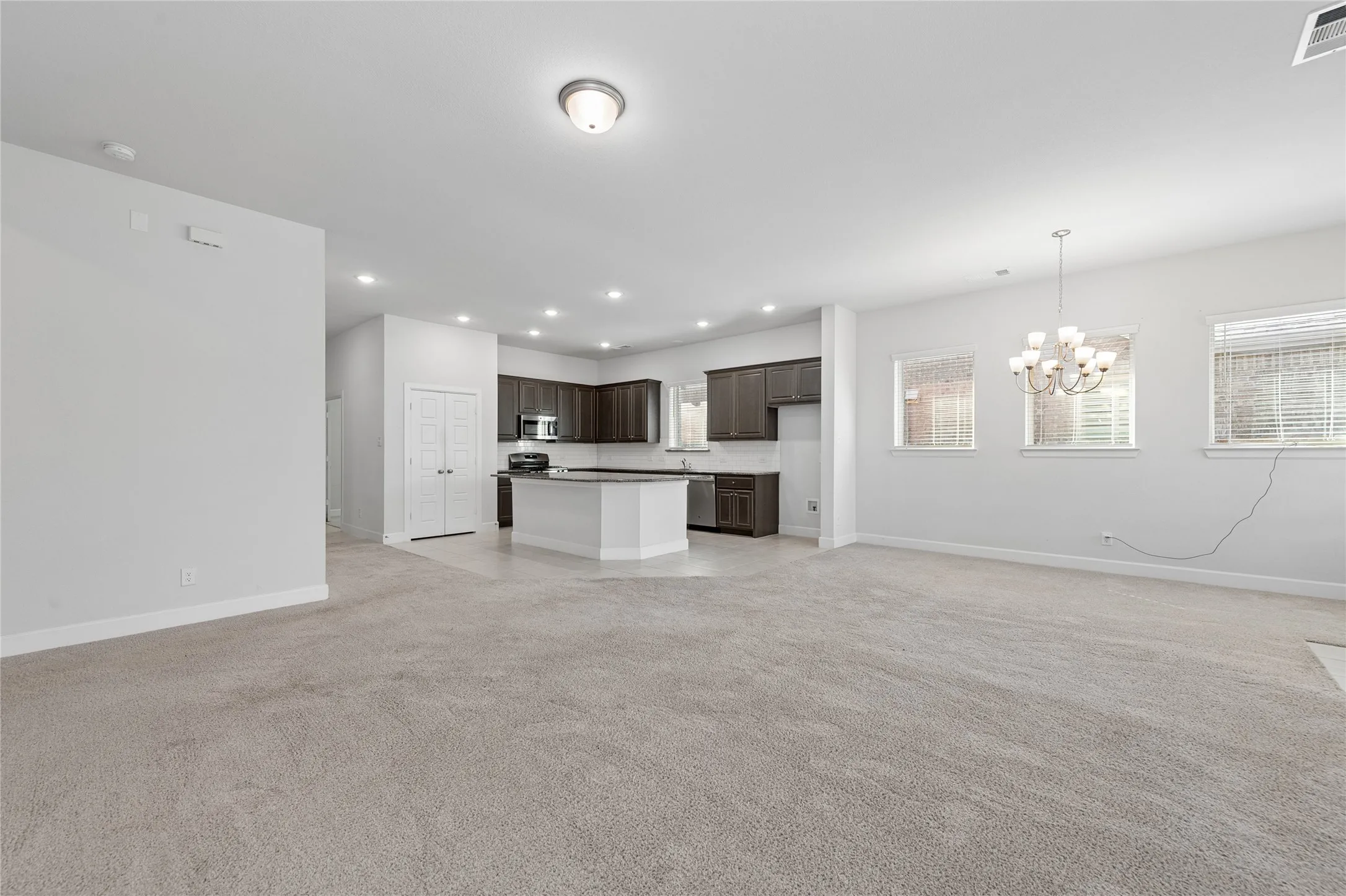 Single Family Residence For Rent in Kaufman County , 1852 Arbor Drive, Forney, Texas 75126, 4 Bedroom, 3 Bathroom, 2 Garage spaces, 2,162 Sqft, built in 2021, mls#21366124, Real Estate Agent in Forney, Homes For Rent in Kaufman county, Homes For Rent in Forney, Realtor in Forney Texas, Real Estate Brokerage Independent Realty Texas, Luminita Cordes Realtor