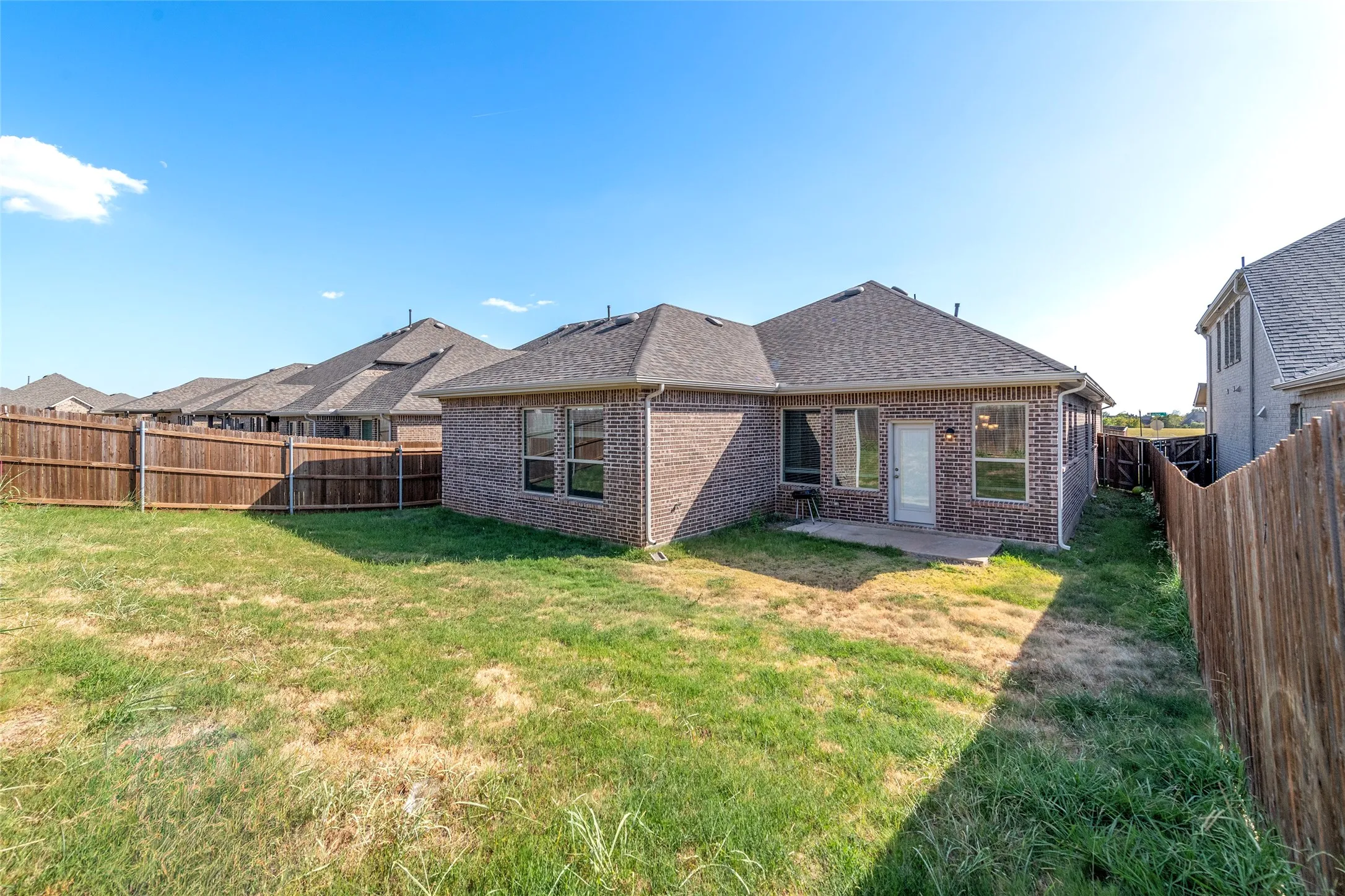 Single Family Residence For Rent in Kaufman County , 1852 Arbor Drive, Forney, Texas 75126, 4 Bedroom, 3 Bathroom, 2 Garage spaces, 2,162 Sqft, built in 2021, mls#21366124, Real Estate Agent in Forney, Homes For Rent in Kaufman county, Homes For Rent in Forney, Realtor in Forney Texas, Real Estate Brokerage Independent Realty Texas, Luminita Cordes Realtor