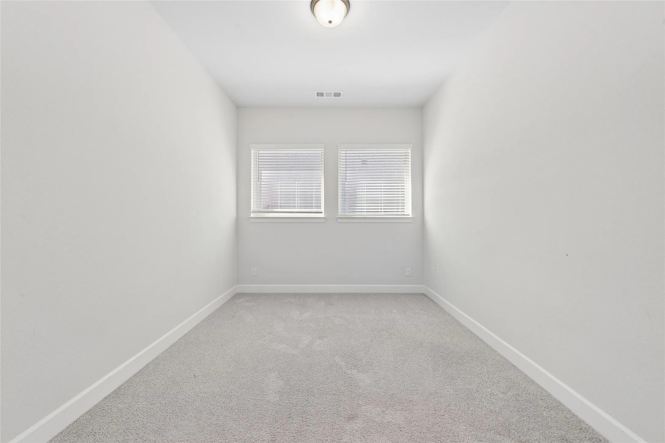 Single Family Residence For Rent in Kaufman County , 1852 Arbor Drive, Forney, Texas 75126, 4 Bedroom, 3 Bathroom, 2 Garage spaces, 2,162 Sqft, built in 2021, mls#21366124, Real Estate Agent in Forney, Homes For Rent in Kaufman county, Homes For Rent in Forney, Realtor in Forney Texas, Real Estate Brokerage Independent Realty Texas, Luminita Cordes Realtor