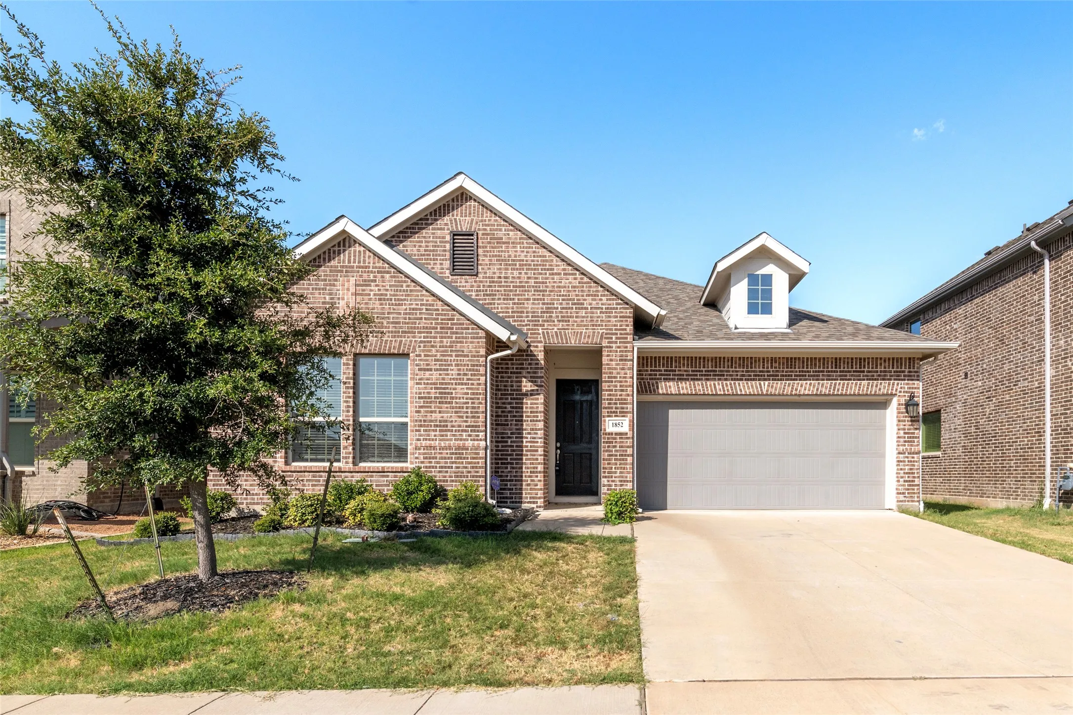 Single Family Residence For Rent in Kaufman County , 1852 Arbor Drive, Forney, Texas 75126, 4 Bedroom, 3 Bathroom, 2 Garage spaces, 2,162 Sqft, built in 2021, mls#21366124, Real Estate Agent in Forney, Homes For Rent in Kaufman county, Homes For Rent in Forney, Realtor in Forney Texas, Real Estate Brokerage Independent Realty Texas, Luminita Cordes Realtor