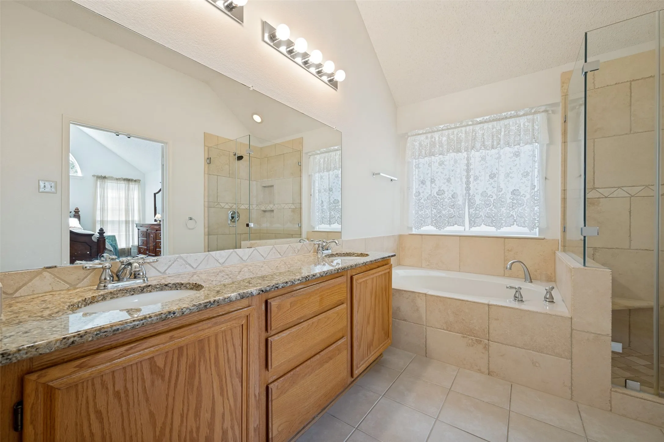 Single Family Residence For Sale in Denton County , 5917 Carroll Drive, The Colony, Texas 75056, 4 Bedroom, 2 Bathroom, 2 Garage spaces, 2,076 Sqft, built in 1991, mls#21362724, Real Estate Agent in The Colony, Homes For Sale in Denton county, Homes For Sale in The Colony, Realtor in The Colony Texas, Real Estate Brokerage Independent Realty Texas, Luminita Cordes Realtor