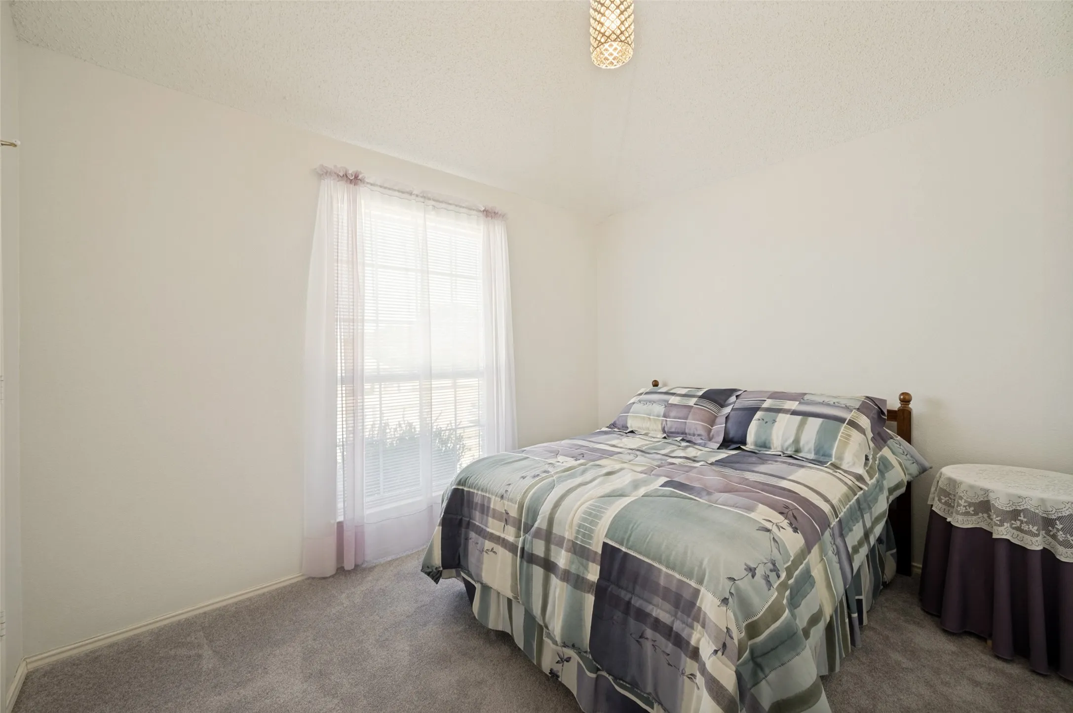 Single Family Residence For Sale in Denton County , 5917 Carroll Drive, The Colony, Texas 75056, 4 Bedroom, 2 Bathroom, 2 Garage spaces, 2,076 Sqft, built in 1991, mls#21362724, Real Estate Agent in The Colony, Homes For Sale in Denton county, Homes For Sale in The Colony, Realtor in The Colony Texas, Real Estate Brokerage Independent Realty Texas, Luminita Cordes Realtor