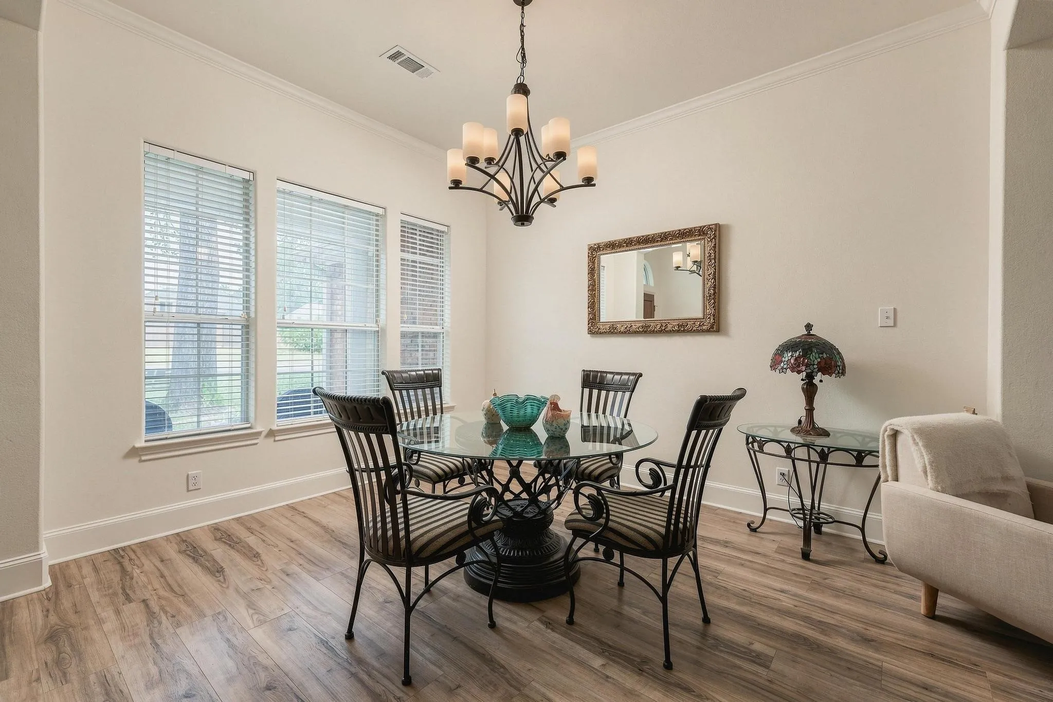 Single Family Residence For Sale in Grayson County , 107 Lauren Lane, Pottsboro, Texas 75076, 4 Bedroom, 3 Bathroom, 2 Garage spaces, 2,393 Sqft, built in 2000, mls#21342200, Real Estate Agent in Pottsboro, Homes For Sale in Grayson county, Homes For Sale in Pottsboro, Realtor in Pottsboro Texas, Real Estate Brokerage Independent Realty Texas, Luminita Cordes Realtor