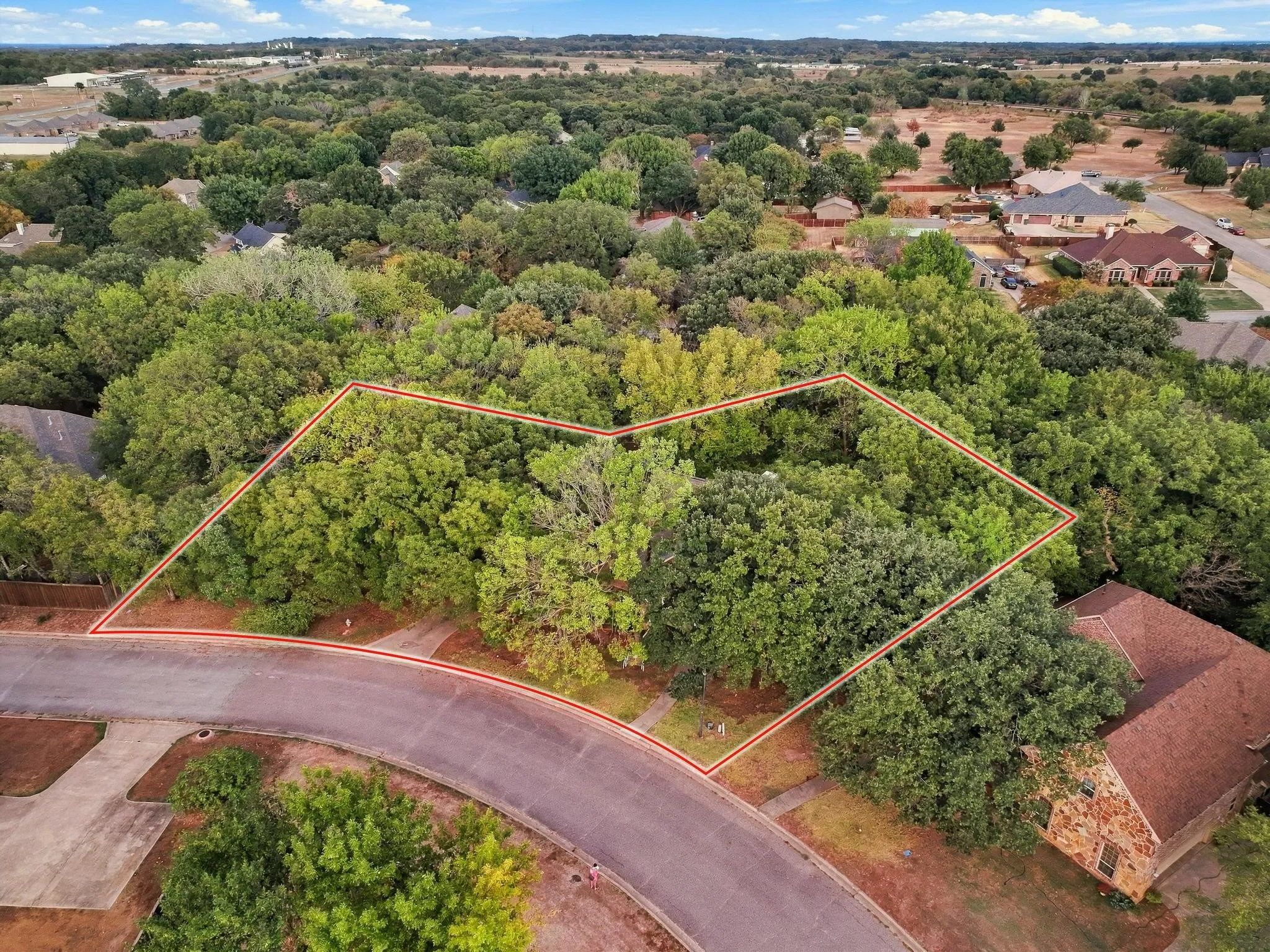 Single Family Residence For Sale in Grayson County , 107 Lauren Lane, Pottsboro, Texas 75076, 4 Bedroom, 3 Bathroom, 2 Garage spaces, 2,393 Sqft, built in 2000, mls#21342200, Real Estate Agent in Pottsboro, Homes For Sale in Grayson county, Homes For Sale in Pottsboro, Realtor in Pottsboro Texas, Real Estate Brokerage Independent Realty Texas, Luminita Cordes Realtor