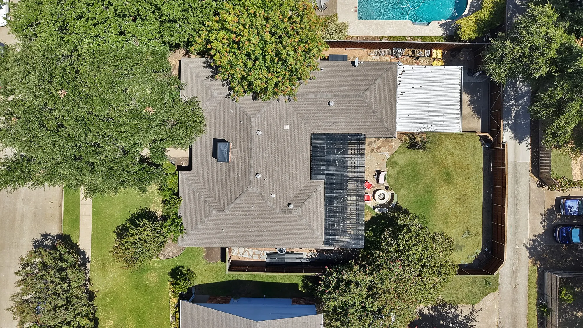Single Family Residence For Sale in Dallas County , 1818 Sara Lane, Richardson, Texas 75081, 3 Bedroom, 3 Bathroom, 2 Garage spaces, 2,104 Sqft, built in 1977, mls#21365011, Real Estate Agent in Richardson, Homes For Sale in Dallas county, Homes For Sale in Richardson, Realtor in Richardson Texas, Real Estate Brokerage Independent Realty Texas, Luminita Cordes Realtor
