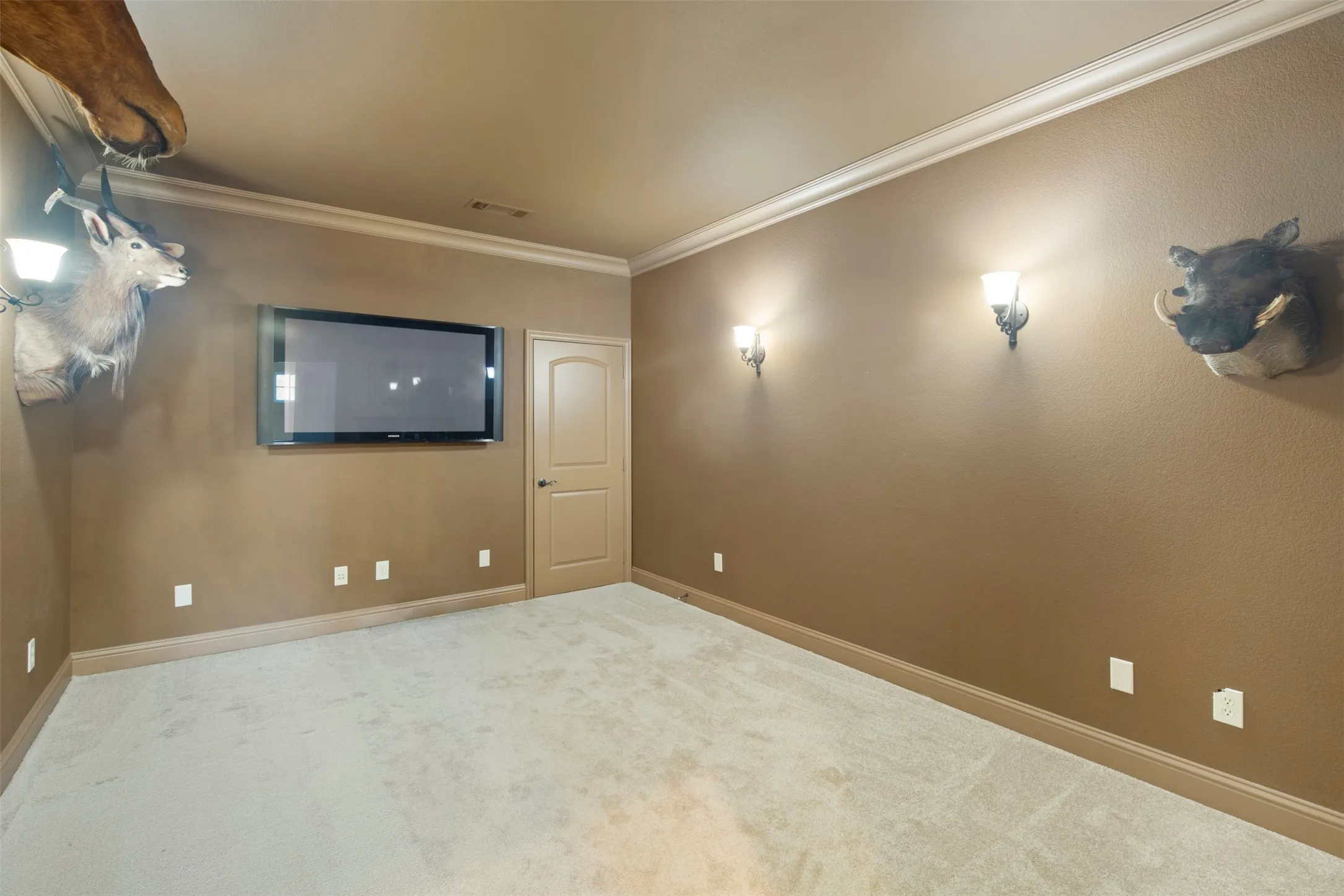 Duplex For Rent in Dallas County , 5436 Longview Street, Dallas, Texas 75206, 3 Bedroom, 4 Bathroom, 2 Garage spaces, 3,126 Sqft, built in 2005, mls#21365773, Real Estate Agent in Dallas, Homes For Rent in Dallas county, Homes For Rent in Dallas, Realtor in Dallas Texas, Real Estate Brokerage Independent Realty Texas, Luminita Cordes Realtor