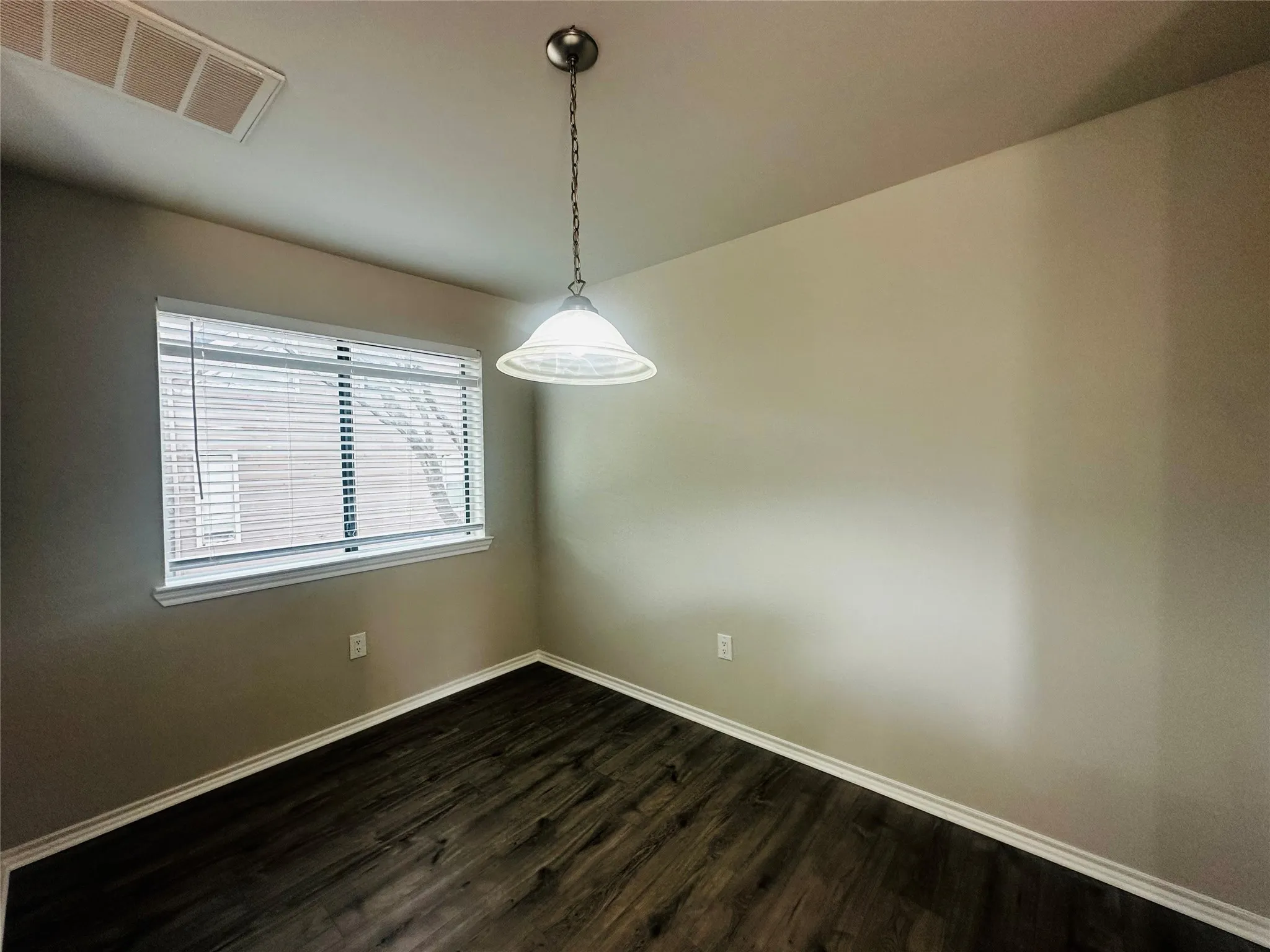 Condominium For Sale in Dallas County , 9837 Walnut Street S202, Dallas, Texas 75243, 2 Bedroom, 2 Bathroom, Garage spaces, 1,031 Sqft, built in 2018, Price $99,500, mls#21366131, Real Estate Agent in Dallas, Homes For Sale in Dallas county, Homes For Sale in Dallas, Realtor in Dallas Texas, Real Estate Brokerage Independent Realty Texas, Luminita Cordes Realtor