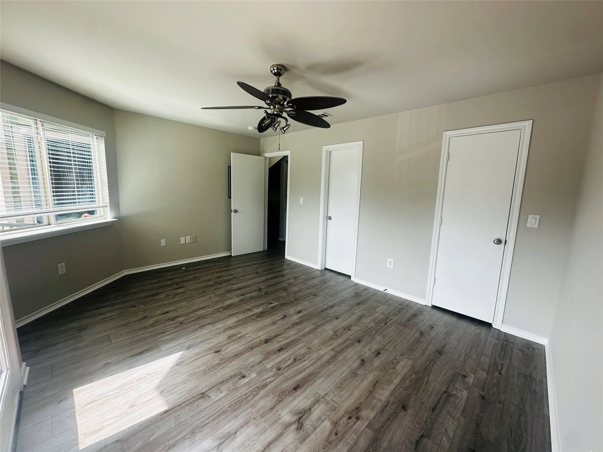 Condominium For Sale in Dallas County , 9837 Walnut Street S202, Dallas, Texas 75243, 2 Bedroom, 2 Bathroom, Garage spaces, 1,031 Sqft, built in 2018, Price $99,500, mls#21366131, Real Estate Agent in Dallas, Homes For Sale in Dallas county, Homes For Sale in Dallas, Realtor in Dallas Texas, Real Estate Brokerage Independent Realty Texas, Luminita Cordes Realtor