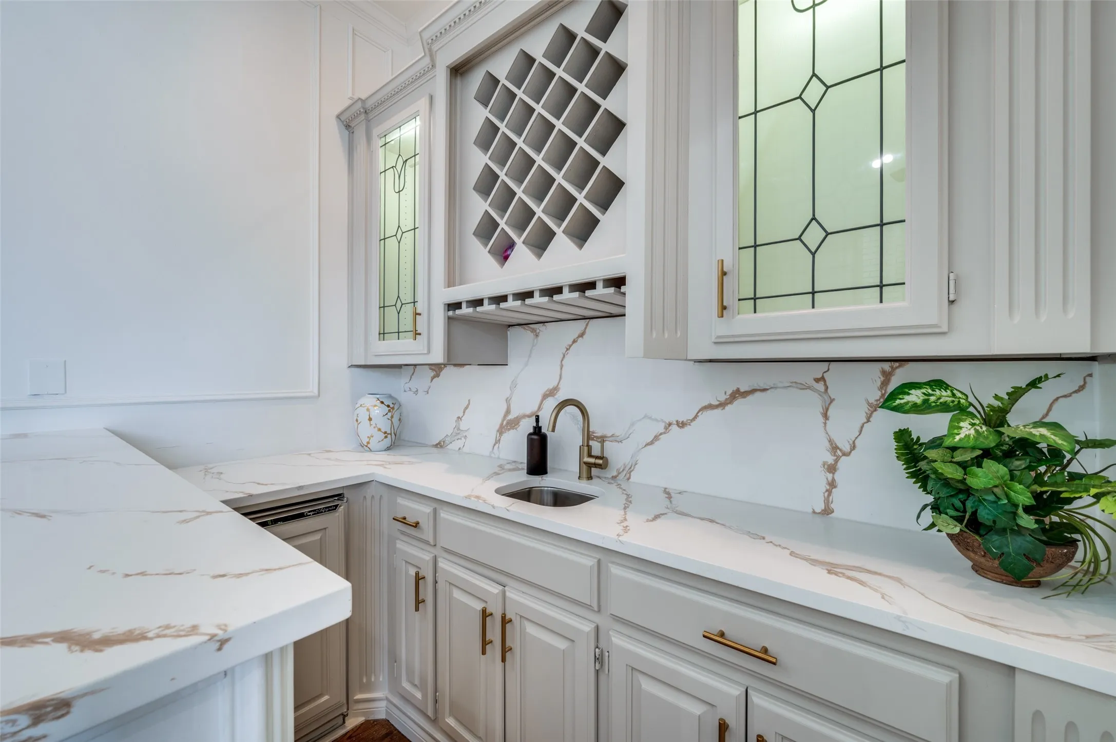 Single Family Residence For Rent in Collin County , 4605 Adrian Way, Plano, Texas 75024, 4 Bedroom, 4 Bathroom, 3 Garage spaces, 3,771 Sqft, built in 1987, mls#21366148, Real Estate Agent in Plano, Homes For Rent in Collin county, Homes For Rent in Plano, Realtor in Plano Texas, Real Estate Brokerage Independent Realty Texas, Luminita Cordes Realtor