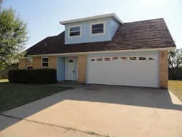Single Family Residence For Rent in Taylor County , 8009 Vita Court, Abilene, Texas 79606, 3 Bedroom, 2 Bathroom, 2 Garage spaces, 1,360 Sqft, built in 1984, mls#21366149, Real Estate Agent in Abilene, Homes For Rent in Taylor county, Homes For Rent in Abilene, Realtor in Abilene Texas, Real Estate Brokerage Independent Realty Texas, Luminita Cordes Realtor