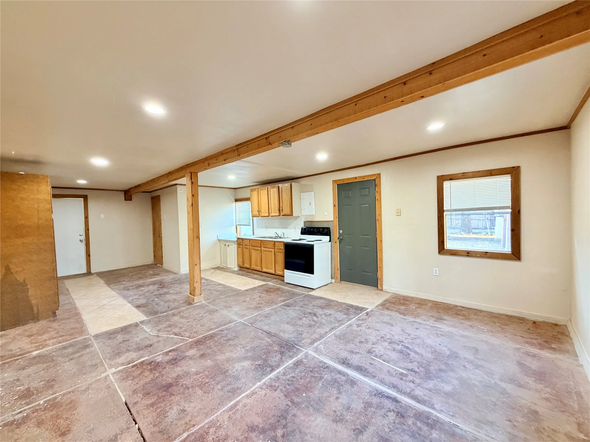 Guest Quarters Kitchen