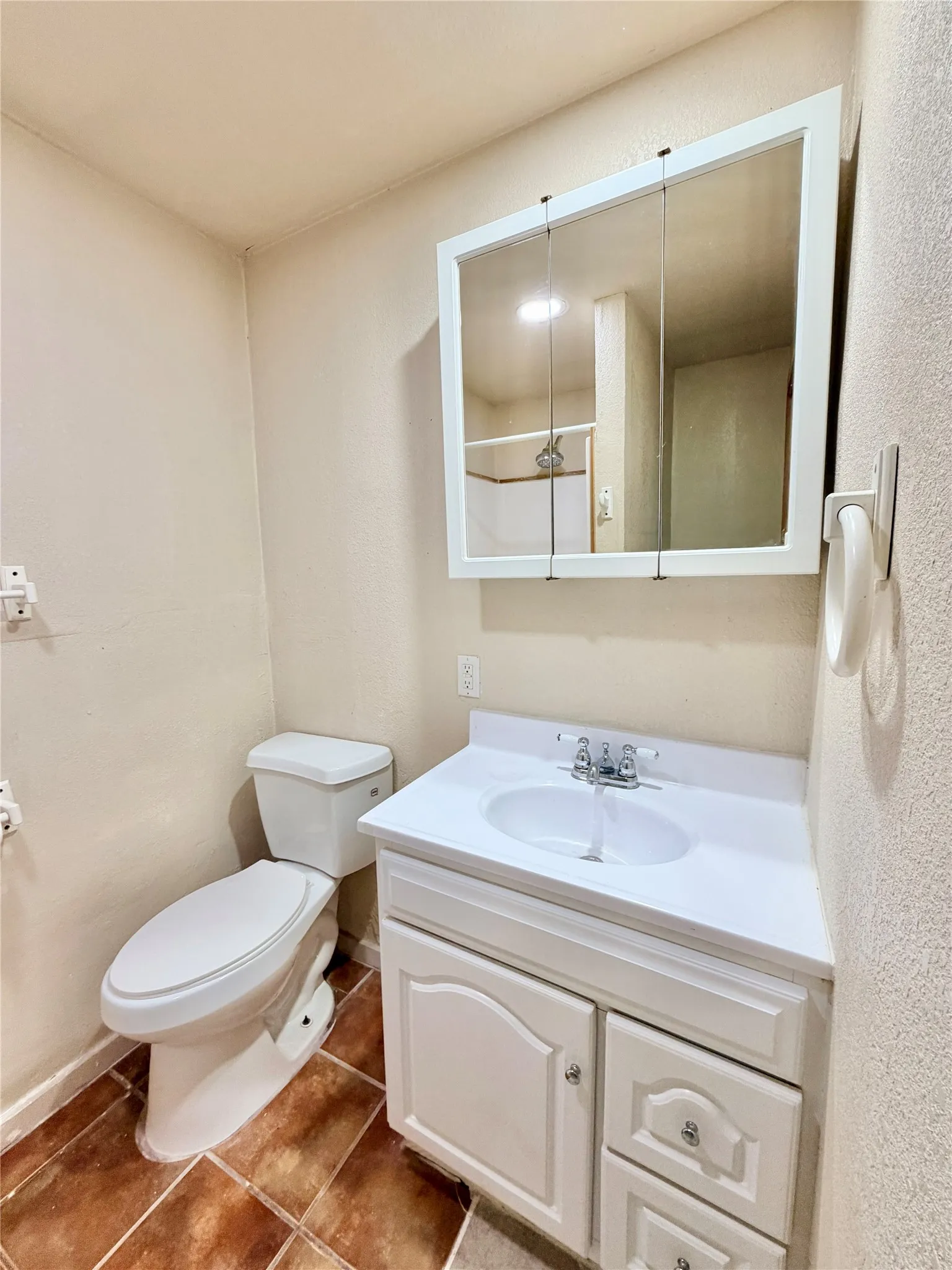 Guest Quarters Bathroom